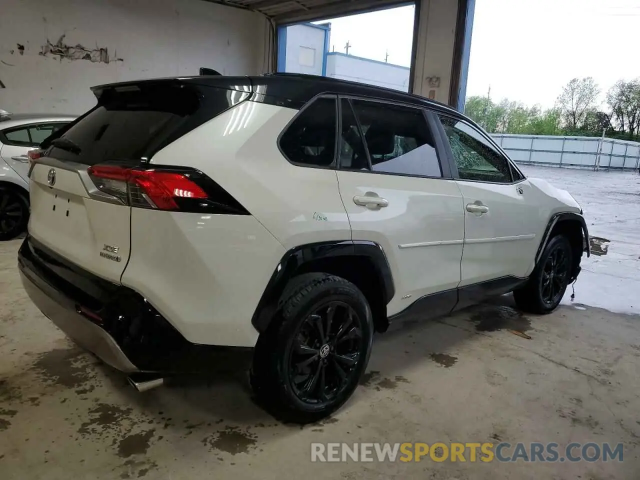 3 Photograph of a damaged car JTME6RFV5ND535501 TOYOTA RAV4 2022