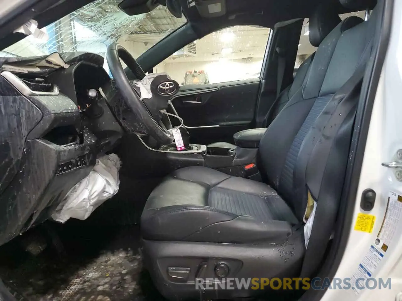 7 Photograph of a damaged car JTME6RFV5ND535501 TOYOTA RAV4 2022