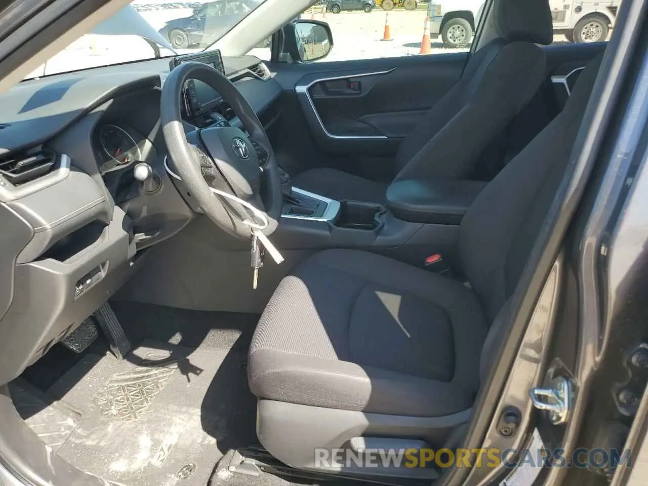 7 Фотография поврежденного автомобиля JTMH1RFV2ND092039 TOYOTA RAV4 2022