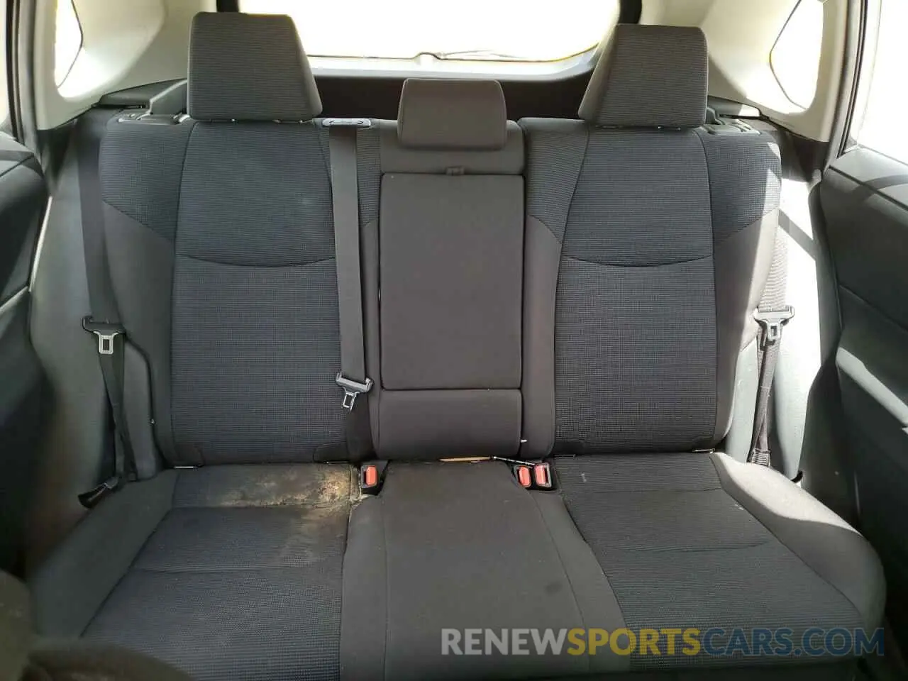 10 Photograph of a damaged car JTMLWRFV0ND141525 TOYOTA RAV4 2022
