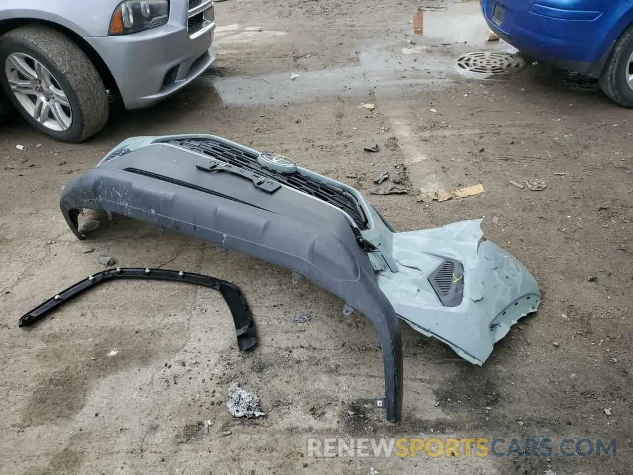 12 Фотография поврежденного автомобиля JTMP1RFV5ND086621 TOYOTA RAV4 2022