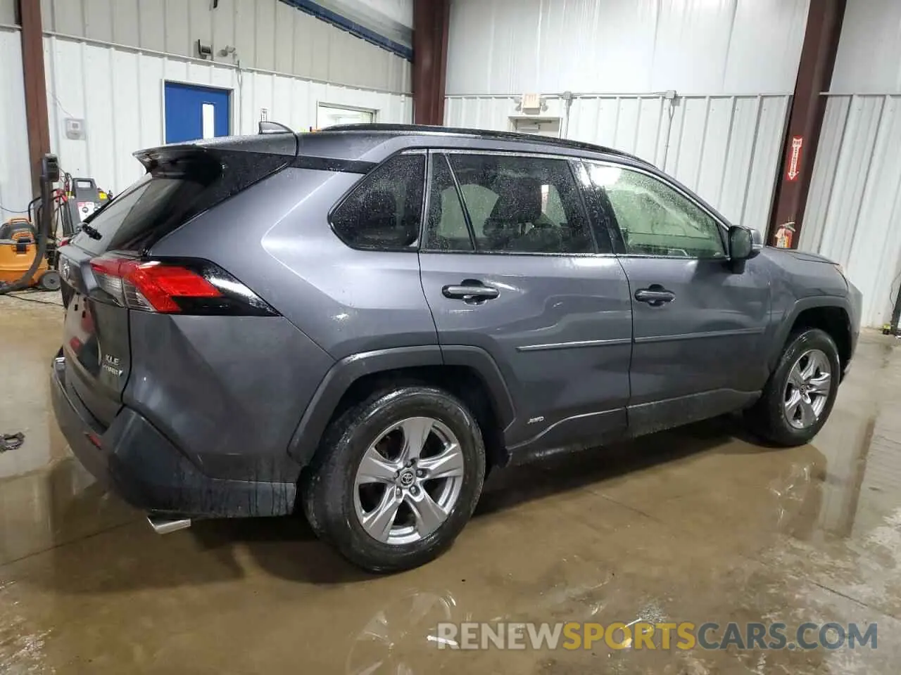 3 Photograph of a damaged car JTMRWRFV1ND567962 TOYOTA RAV4 2022