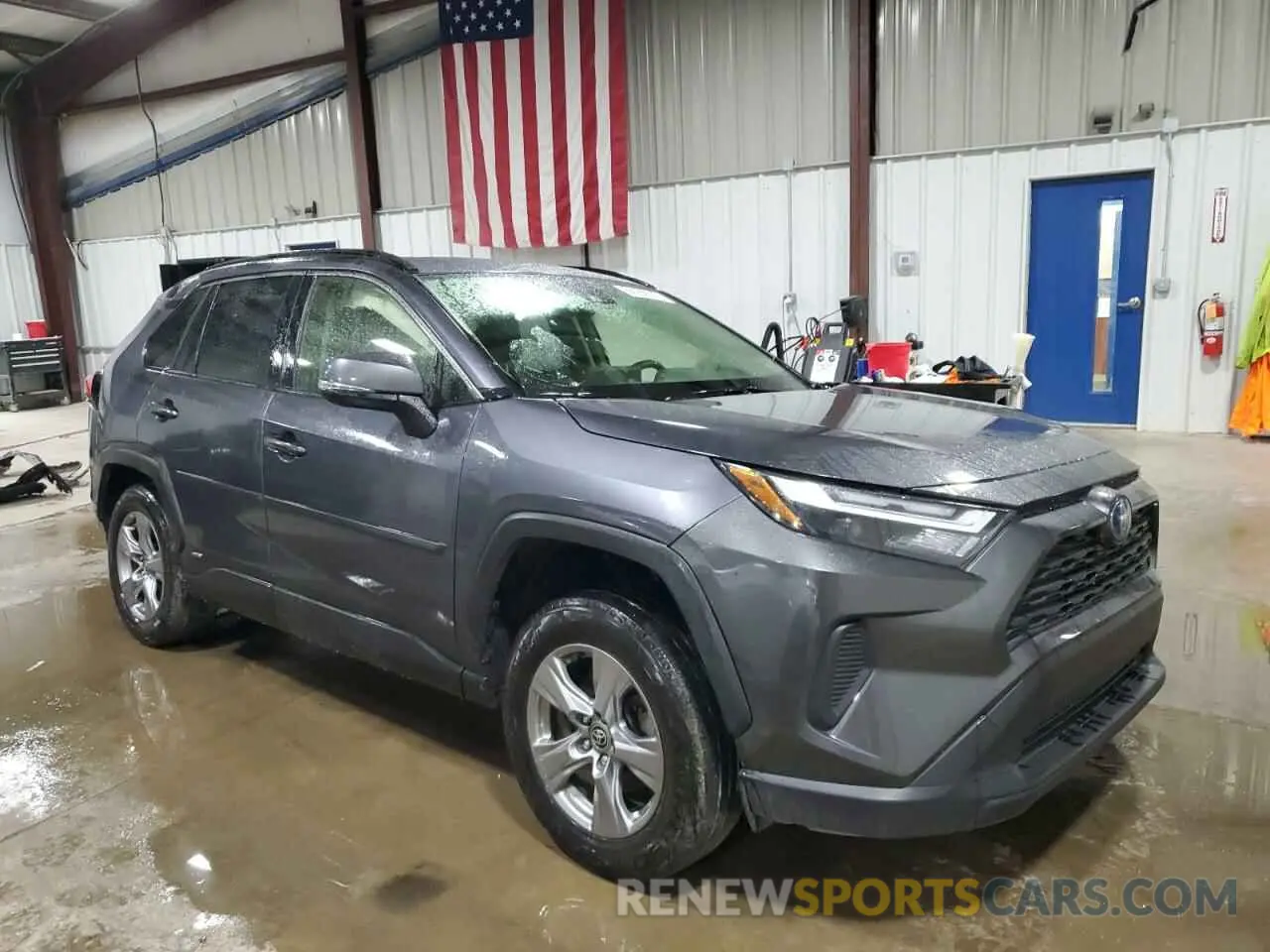 4 Photograph of a damaged car JTMRWRFV1ND567962 TOYOTA RAV4 2022