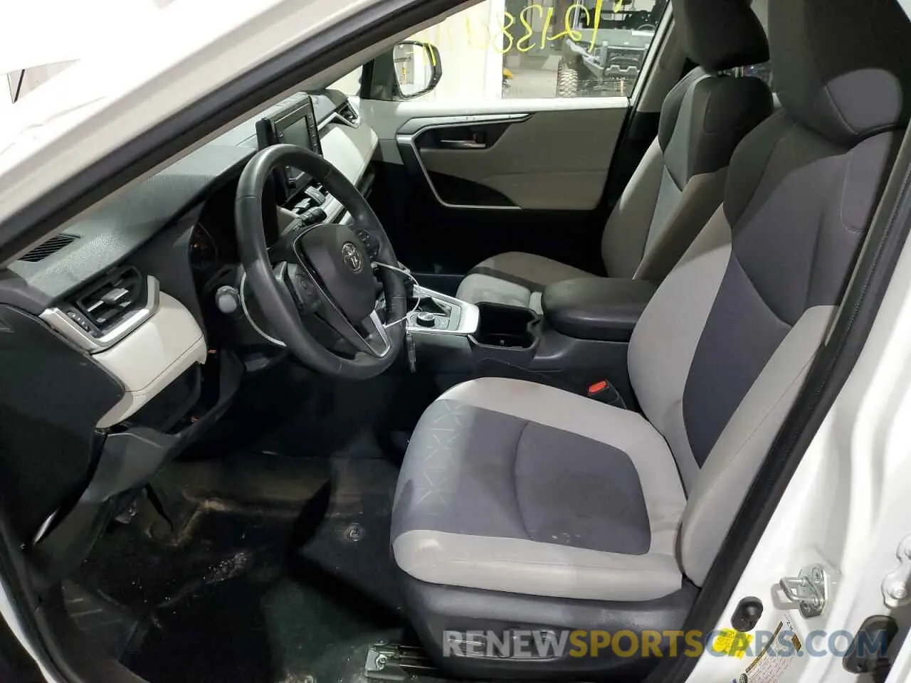 7 Photograph of a damaged car JTMRWRFV2ND155680 TOYOTA RAV4 2022
