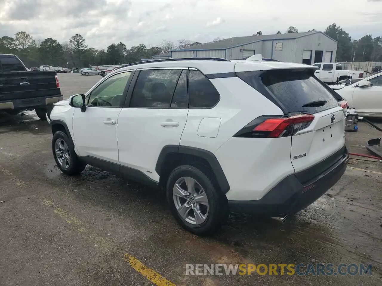 2 Photograph of a damaged car JTMRWRFV3ND154537 TOYOTA RAV4 2022
