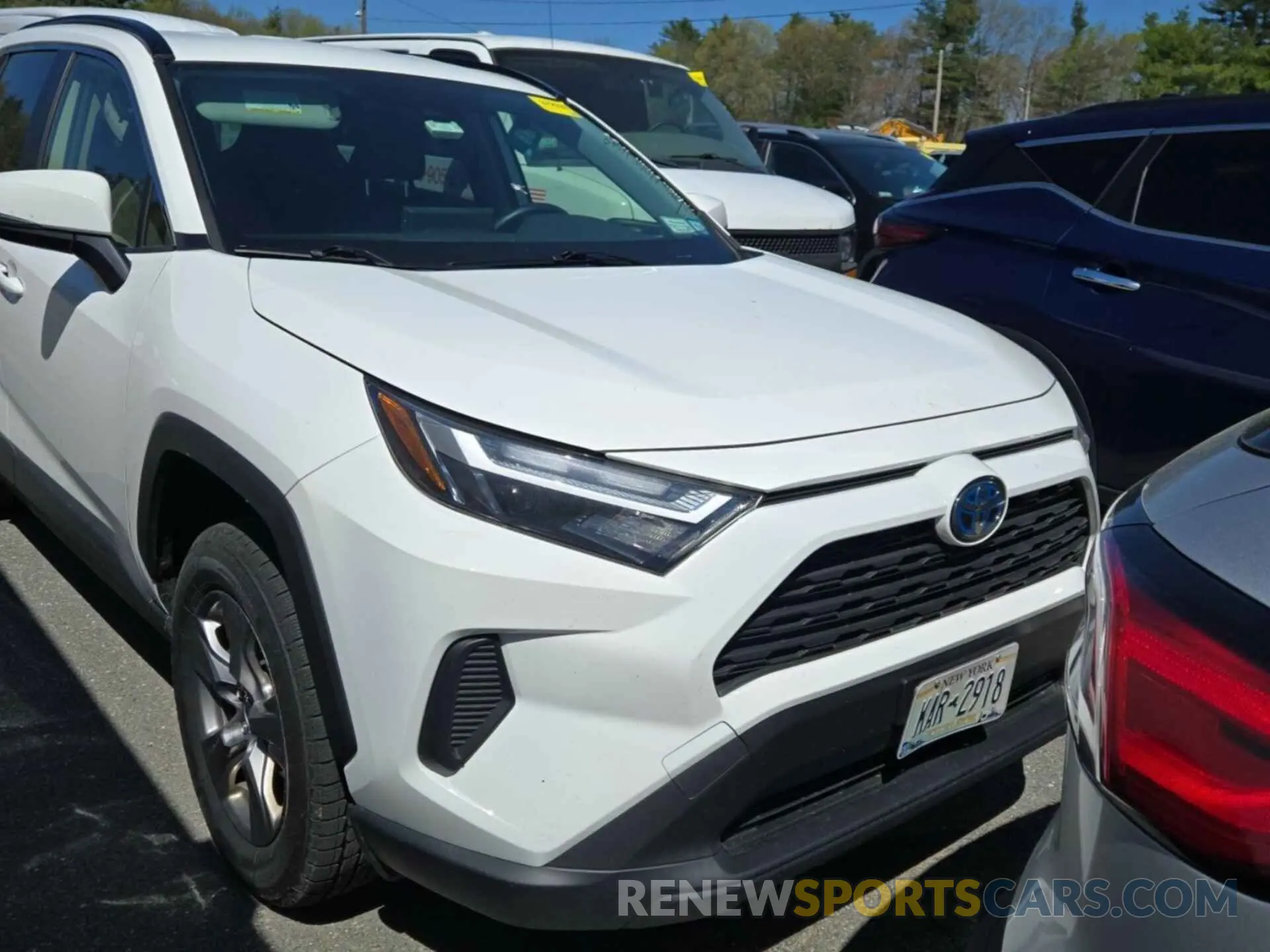 15 Photograph of a damaged car JTMRWRFV4ND164509 TOYOTA RAV4 2022