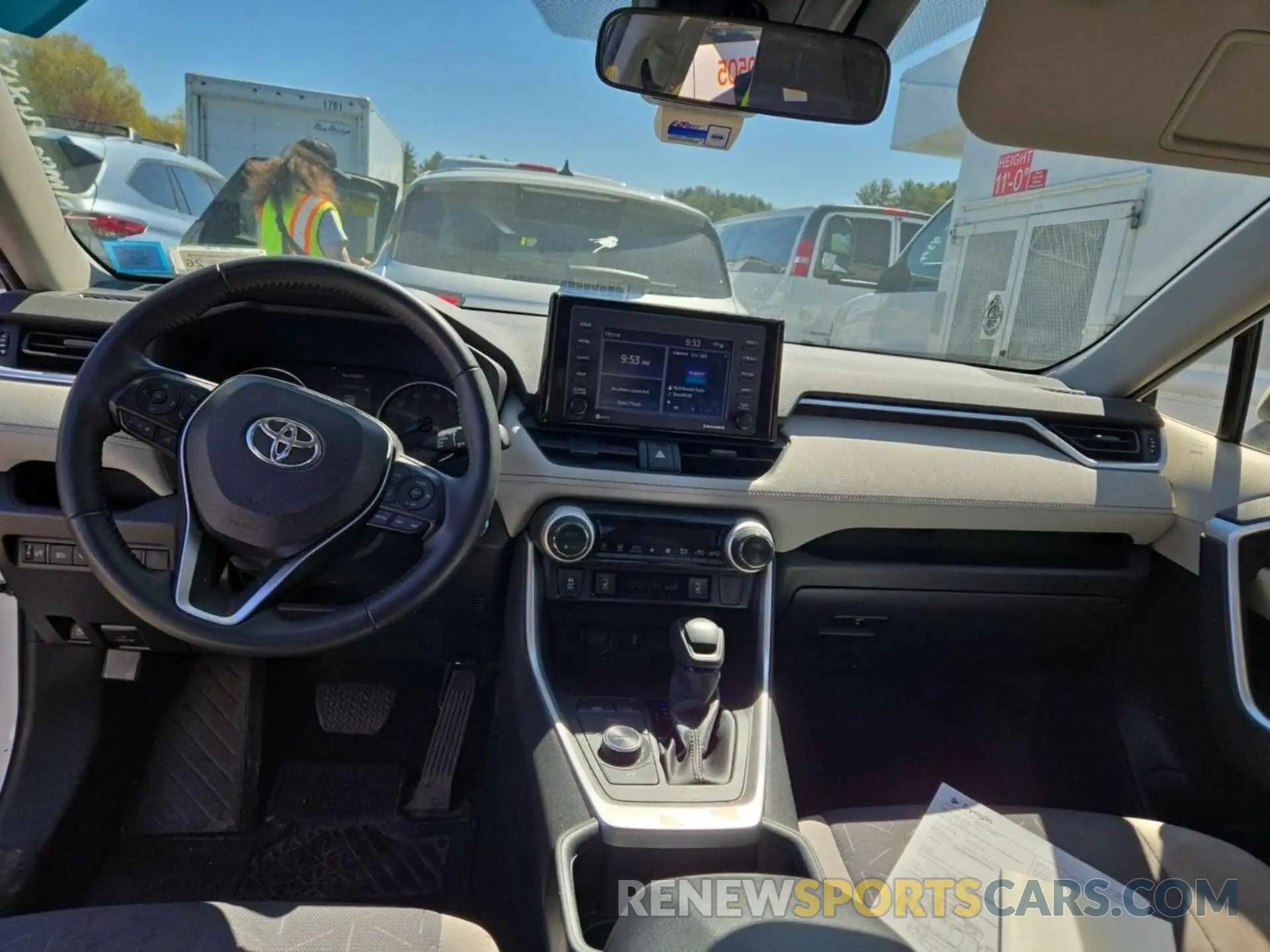 17 Photograph of a damaged car JTMRWRFV4ND164509 TOYOTA RAV4 2022