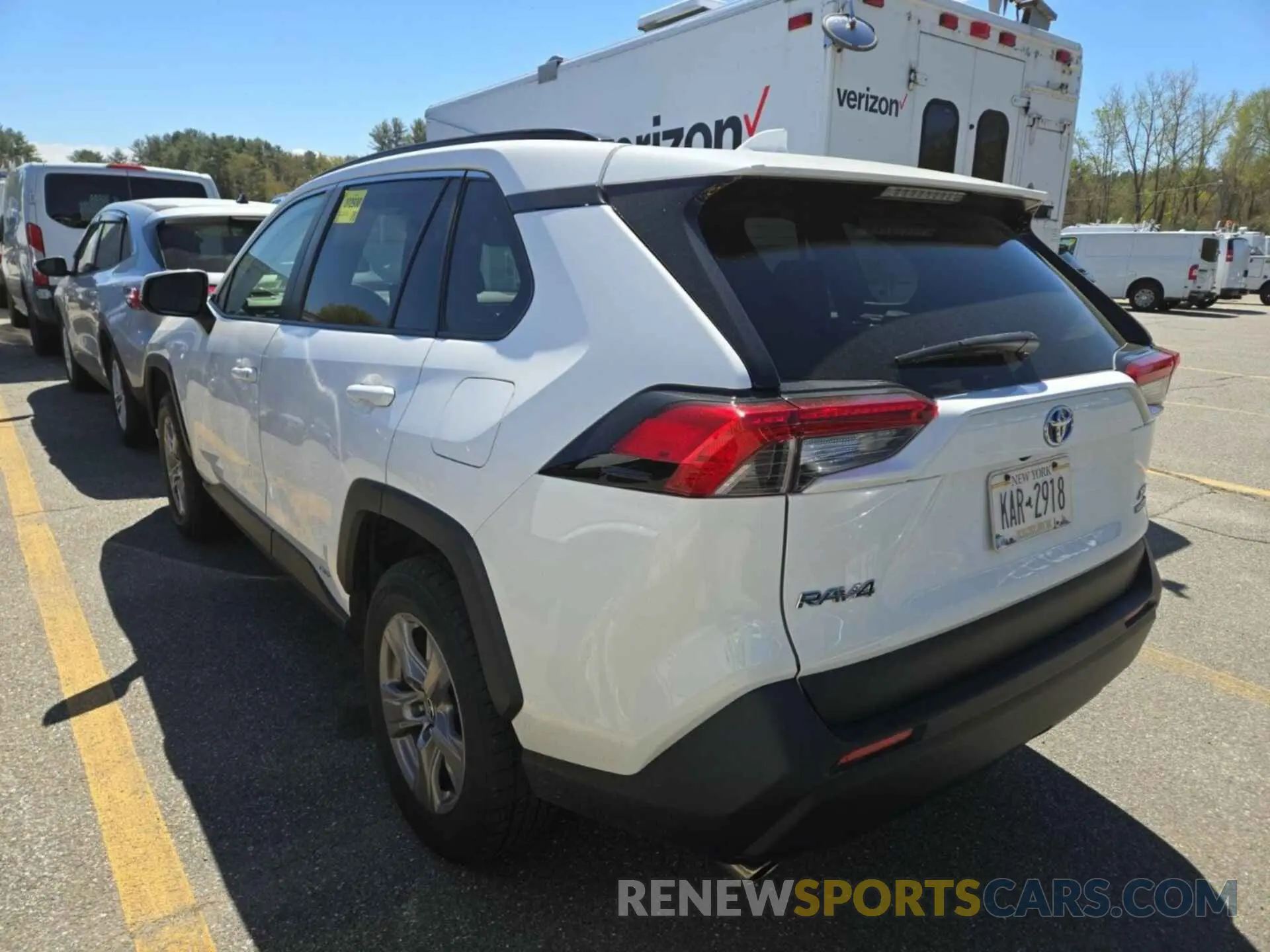 2 Photograph of a damaged car JTMRWRFV4ND164509 TOYOTA RAV4 2022