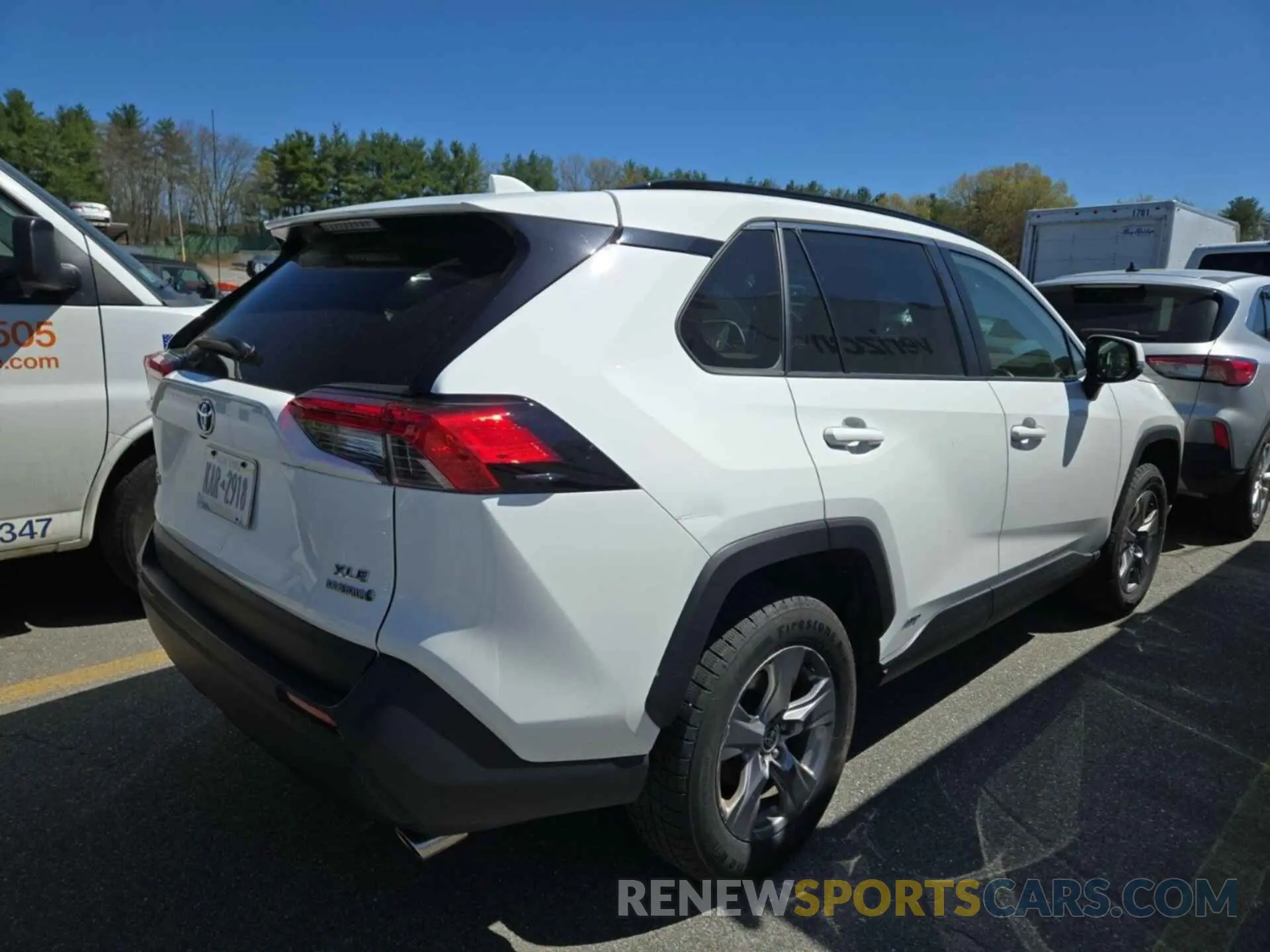 27 Photograph of a damaged car JTMRWRFV4ND164509 TOYOTA RAV4 2022