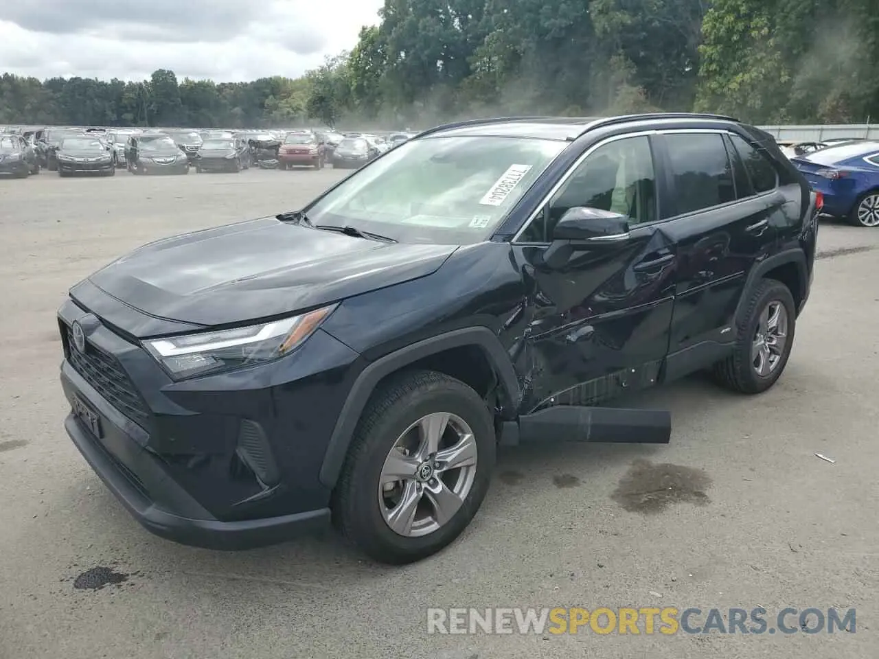 1 Фотография поврежденного автомобиля JTMRWRFV5ND153003 TOYOTA RAV4 2022