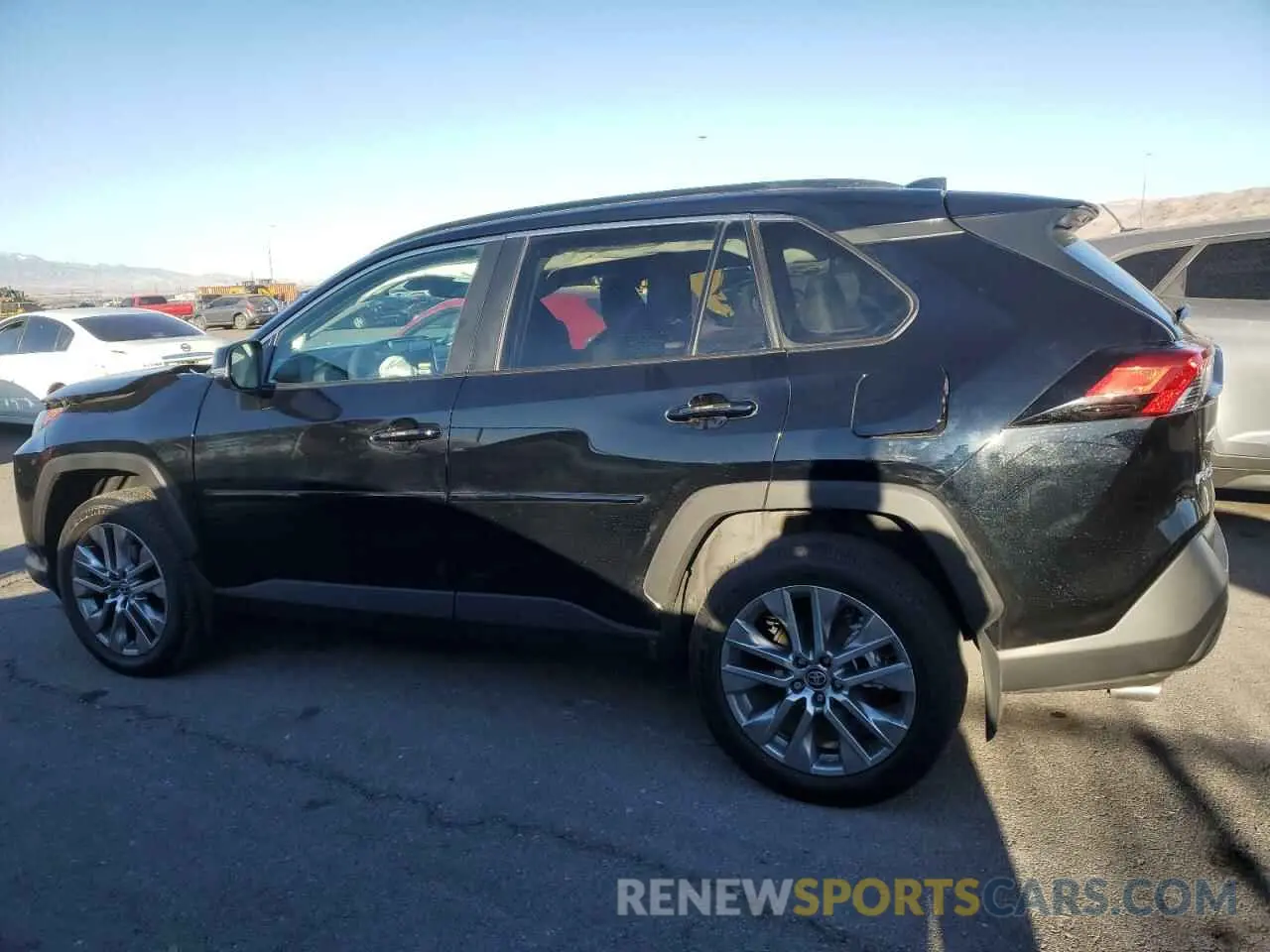 2 Photograph of a damaged car 2T3A1RFV0PW380732 TOYOTA RAV4 2023