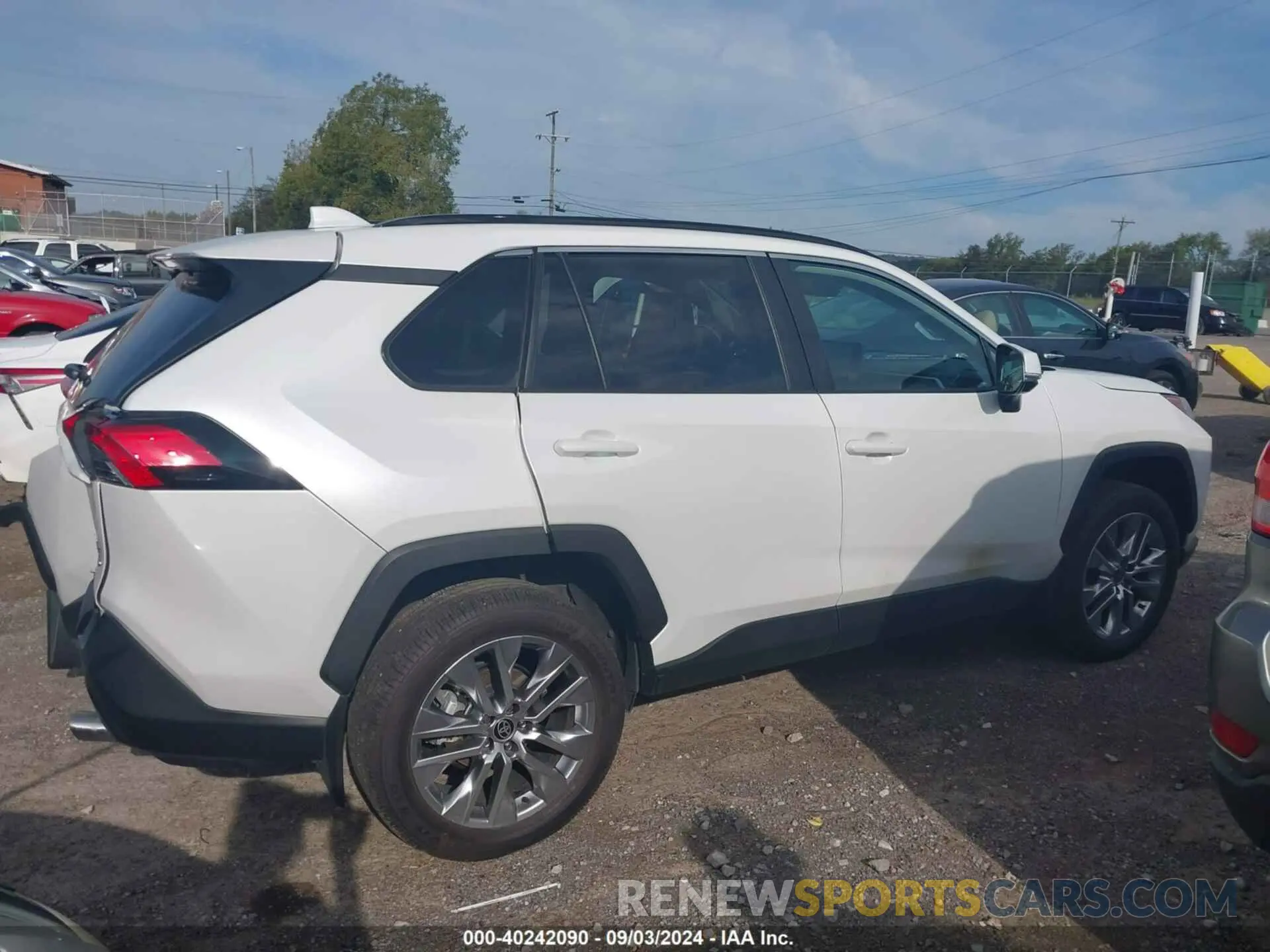 13 Photograph of a damaged car 2T3A1RFV0PW396218 TOYOTA RAV4 2023