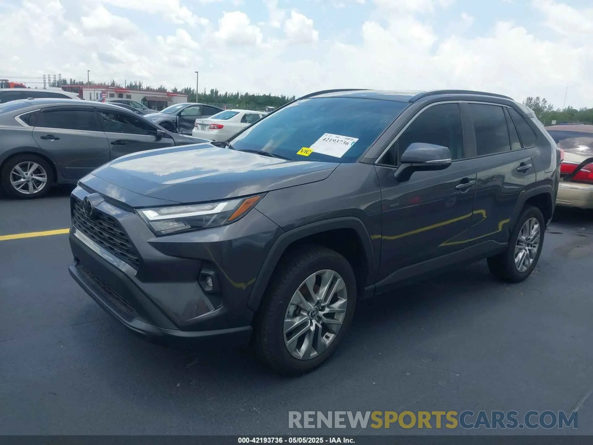 2 Фотография поврежденного автомобиля 2T3A1RFV1PW402415 TOYOTA RAV4 2023