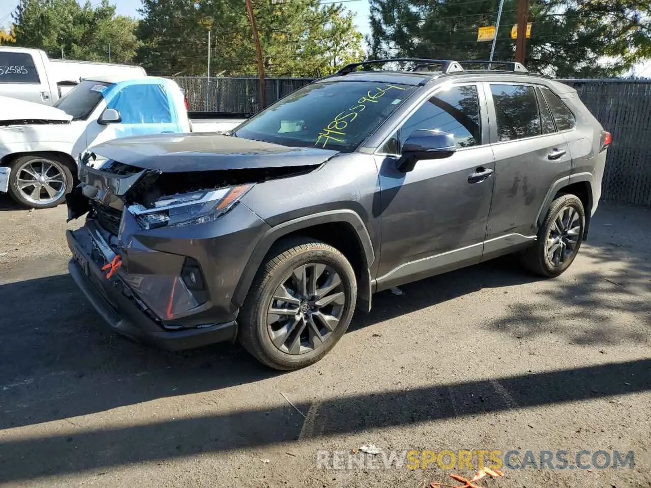 1 Photograph of a damaged car 2T3A1RFV3PC338606 TOYOTA RAV4 2023