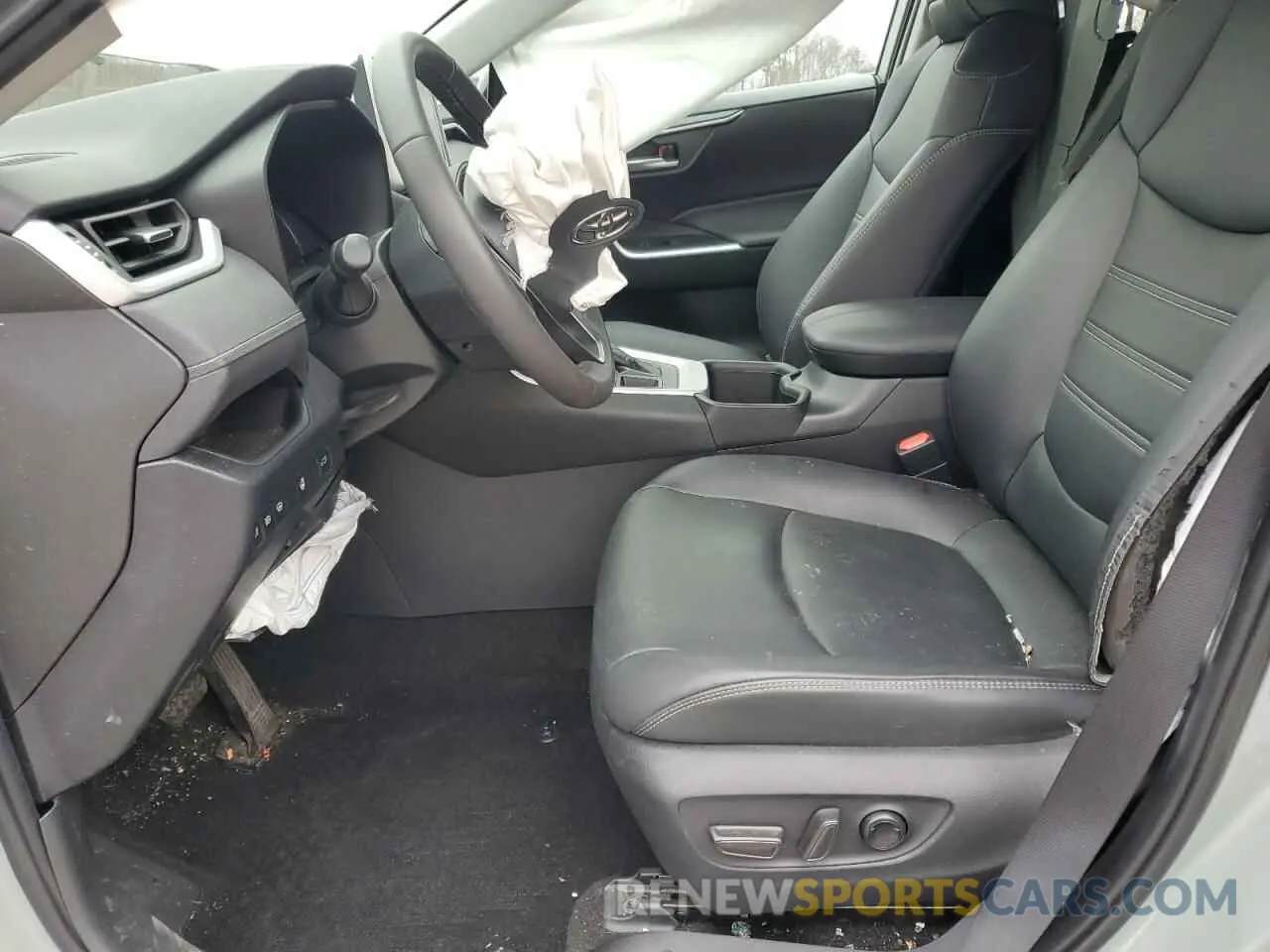 7 Фотография поврежденного автомобиля 2T3A1RFV3PW351919 TOYOTA RAV4 2023