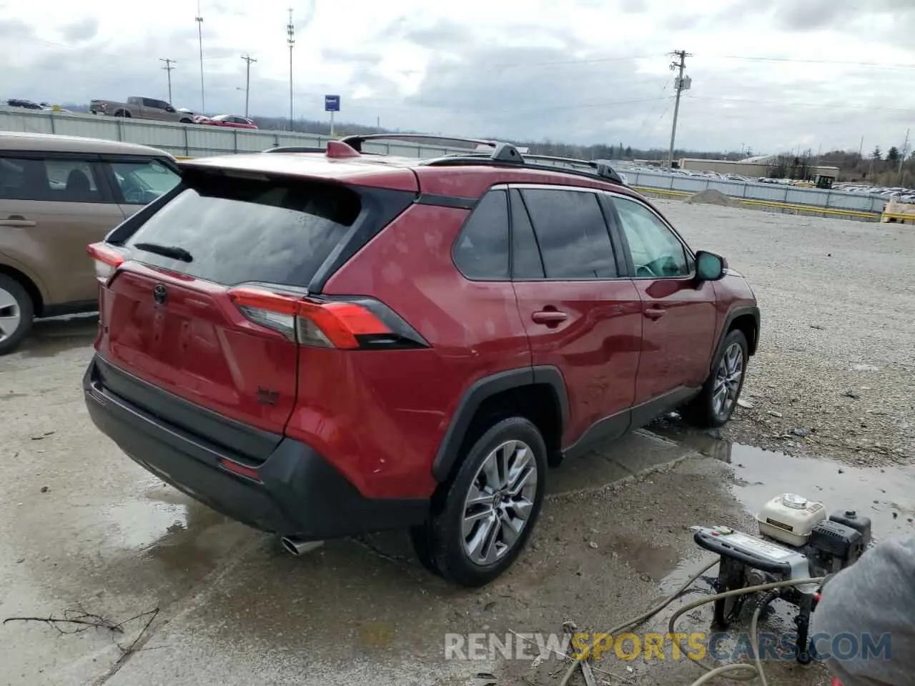 3 Photograph of a damaged car 2T3A1RFV4PW356501 TOYOTA RAV4 2023
