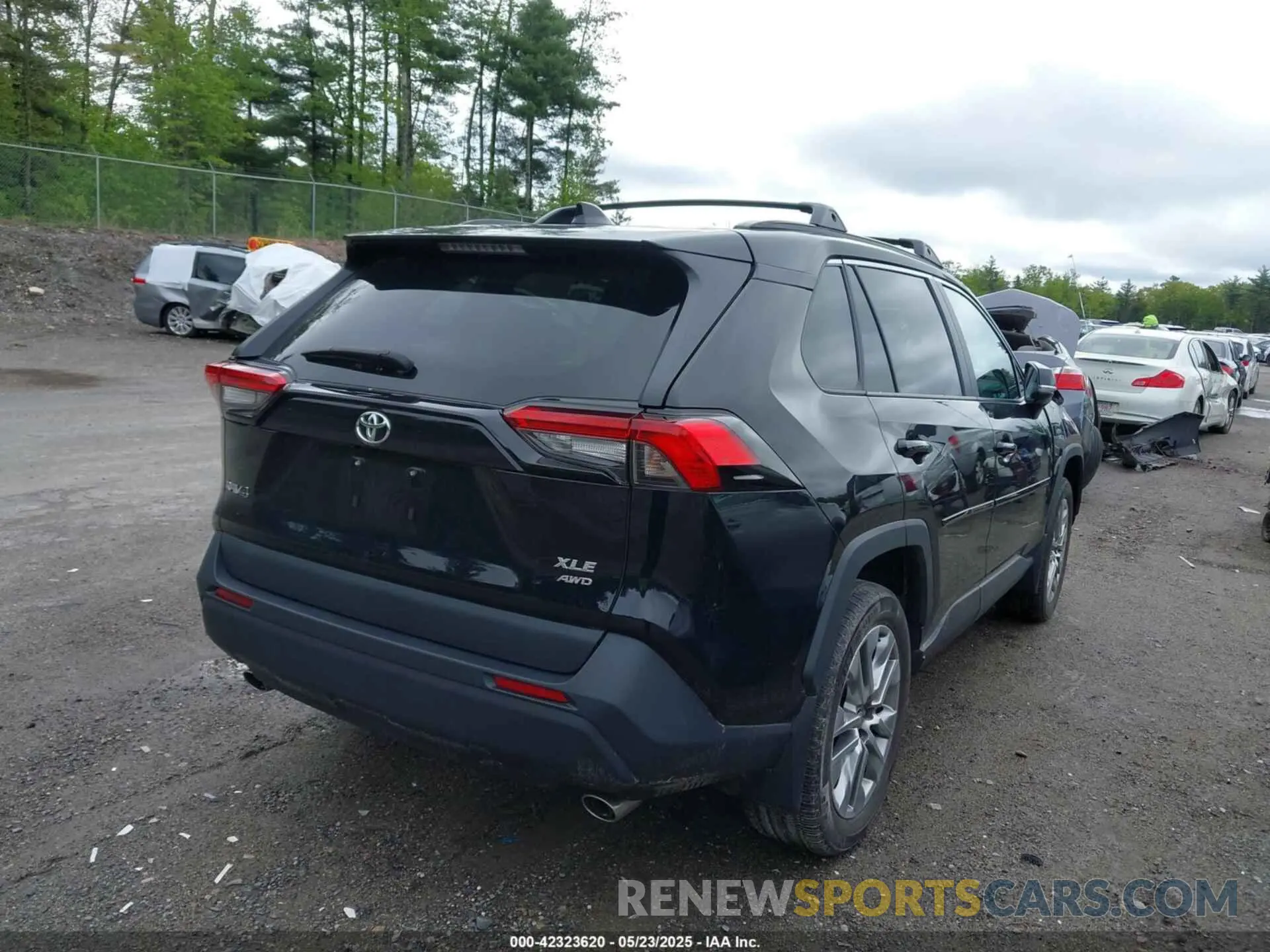 4 Photograph of a damaged car 2T3A1RFV7PC345557 TOYOTA RAV4 2023
