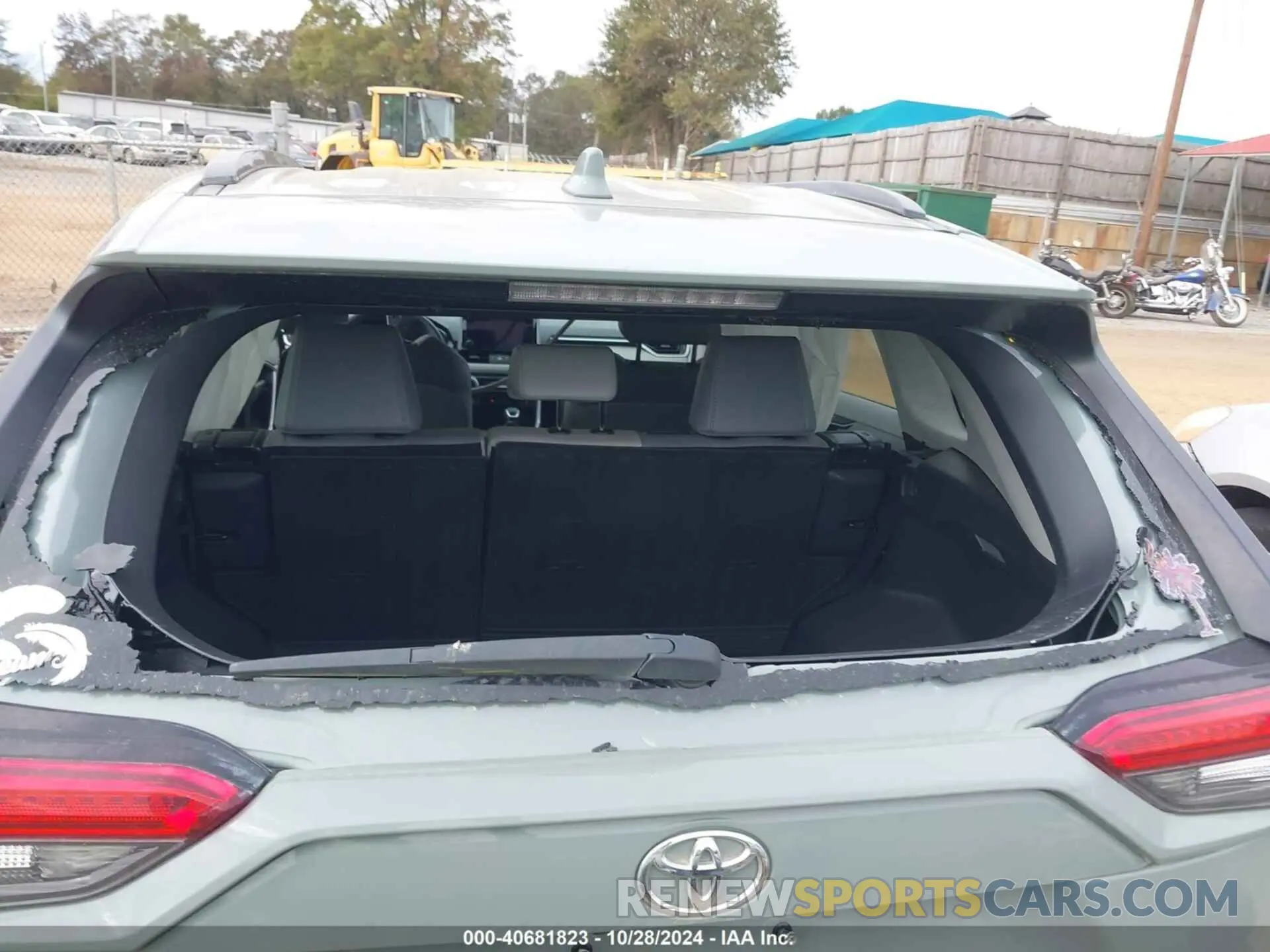 12 Photograph of a damaged car 2T3A1RFV7PW385703 TOYOTA RAV4 2023