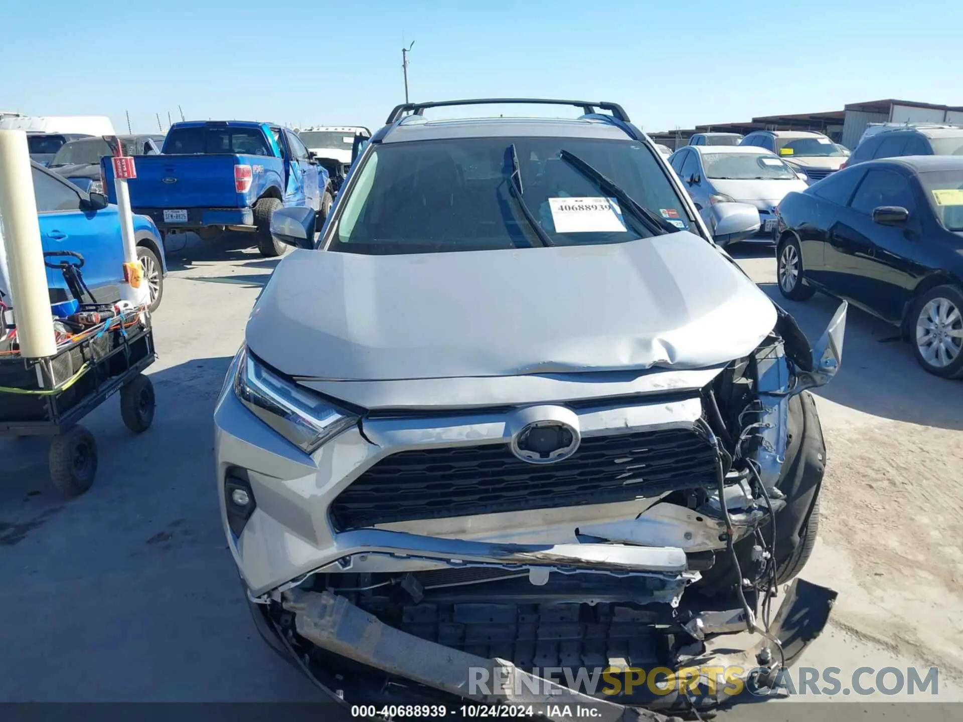 13 Фотография поврежденного автомобиля 2T3A1RFVXPW361055 TOYOTA RAV4 2023