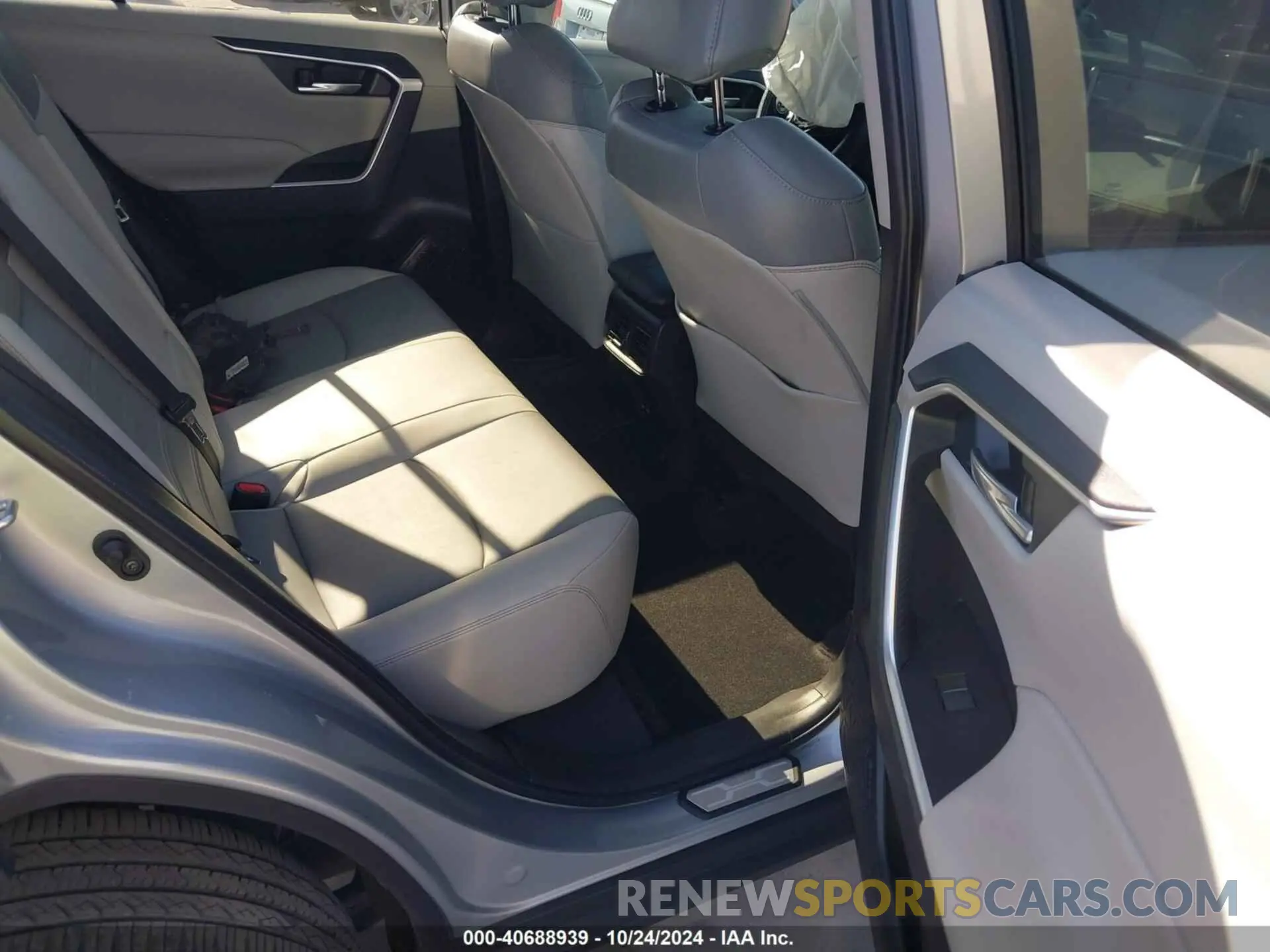 8 Фотография поврежденного автомобиля 2T3A1RFVXPW361055 TOYOTA RAV4 2023