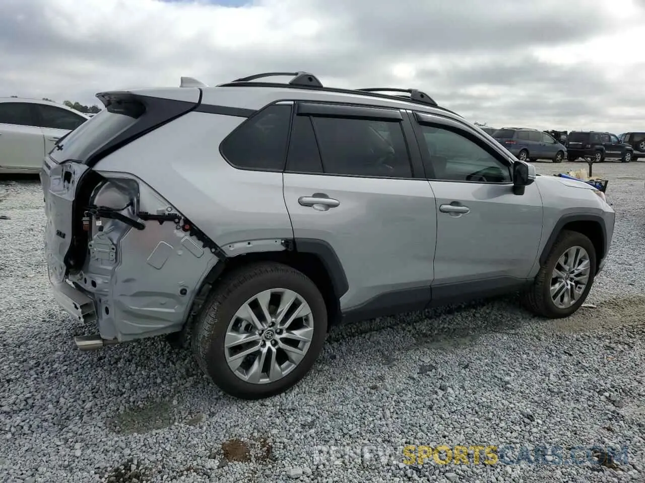 3 Photograph of a damaged car 2T3C1RFV0PC241016 TOYOTA RAV4 2023