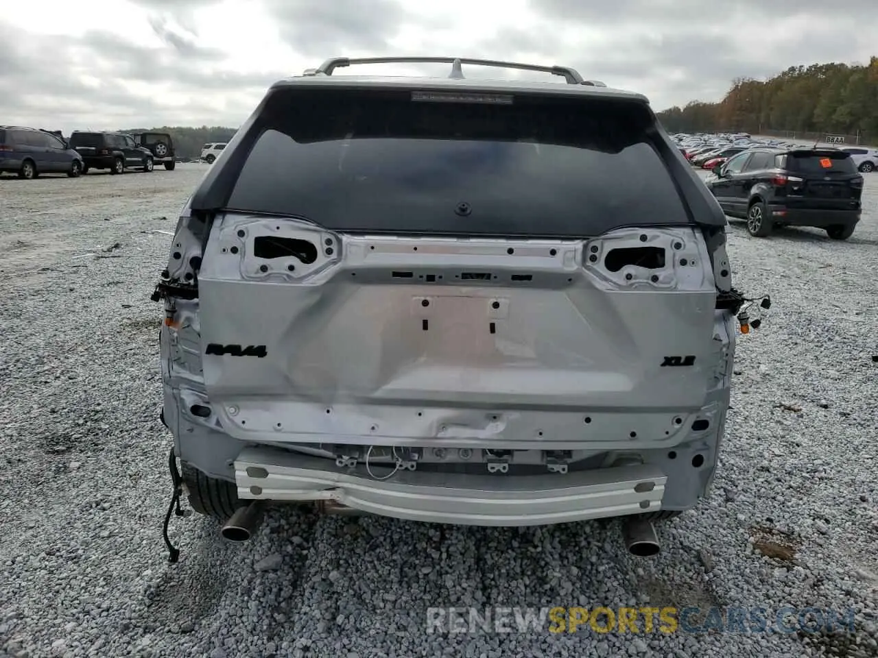 6 Photograph of a damaged car 2T3C1RFV0PC241016 TOYOTA RAV4 2023