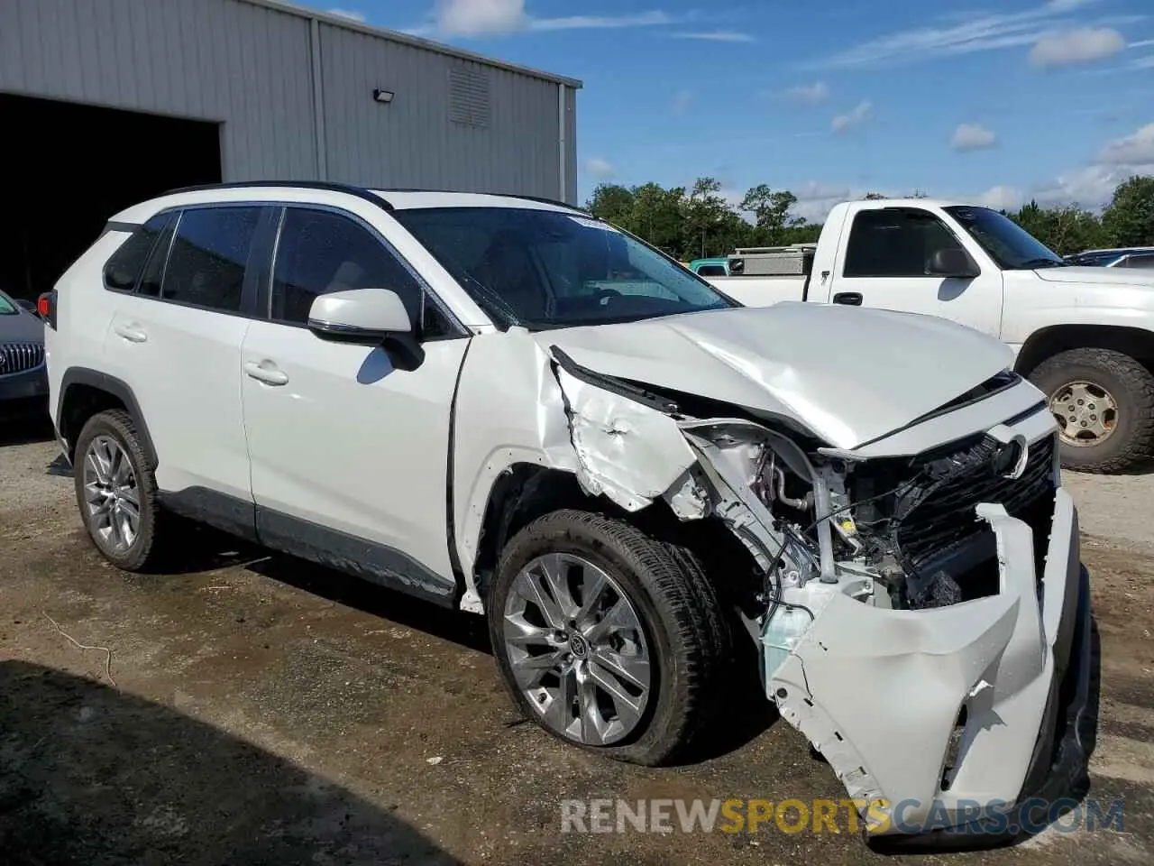4 Photograph of a damaged car 2T3C1RFV0PW260132 TOYOTA RAV4 2023