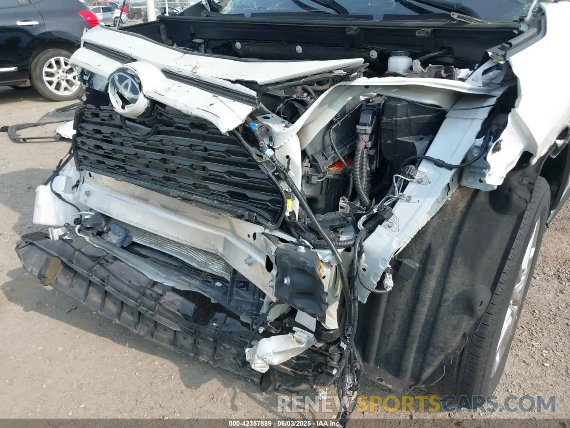 19 Фотография поврежденного автомобиля 2T3C1RFV3PW286465 TOYOTA RAV4 2023