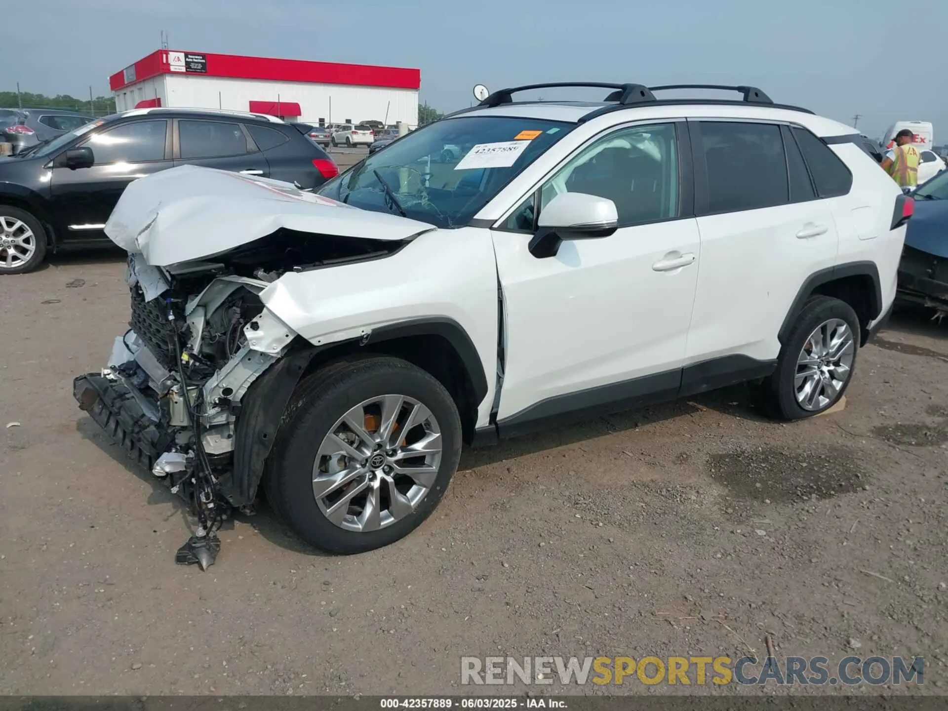2 Фотография поврежденного автомобиля 2T3C1RFV3PW286465 TOYOTA RAV4 2023