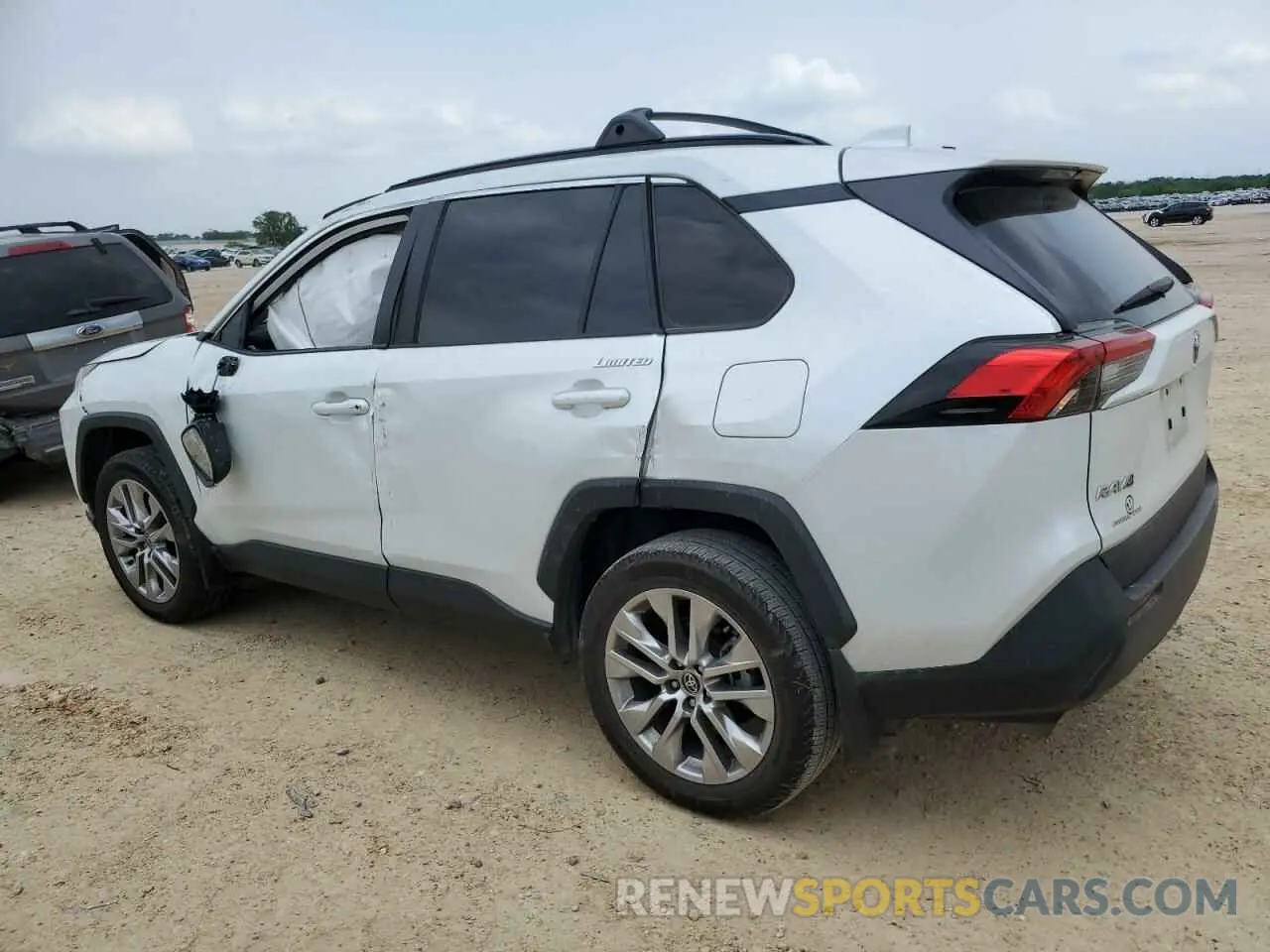 2 Фотография поврежденного автомобиля 2T3C1RFV5PW284765 TOYOTA RAV4 2023