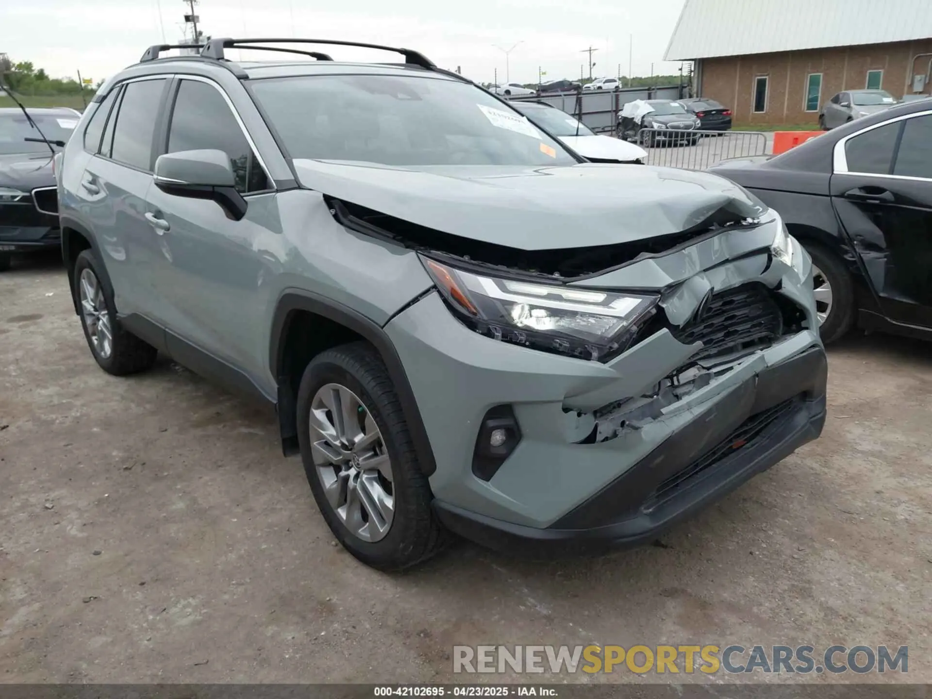 1 Фотография поврежденного автомобиля 2T3C1RFV7PW258622 TOYOTA RAV4 2023
