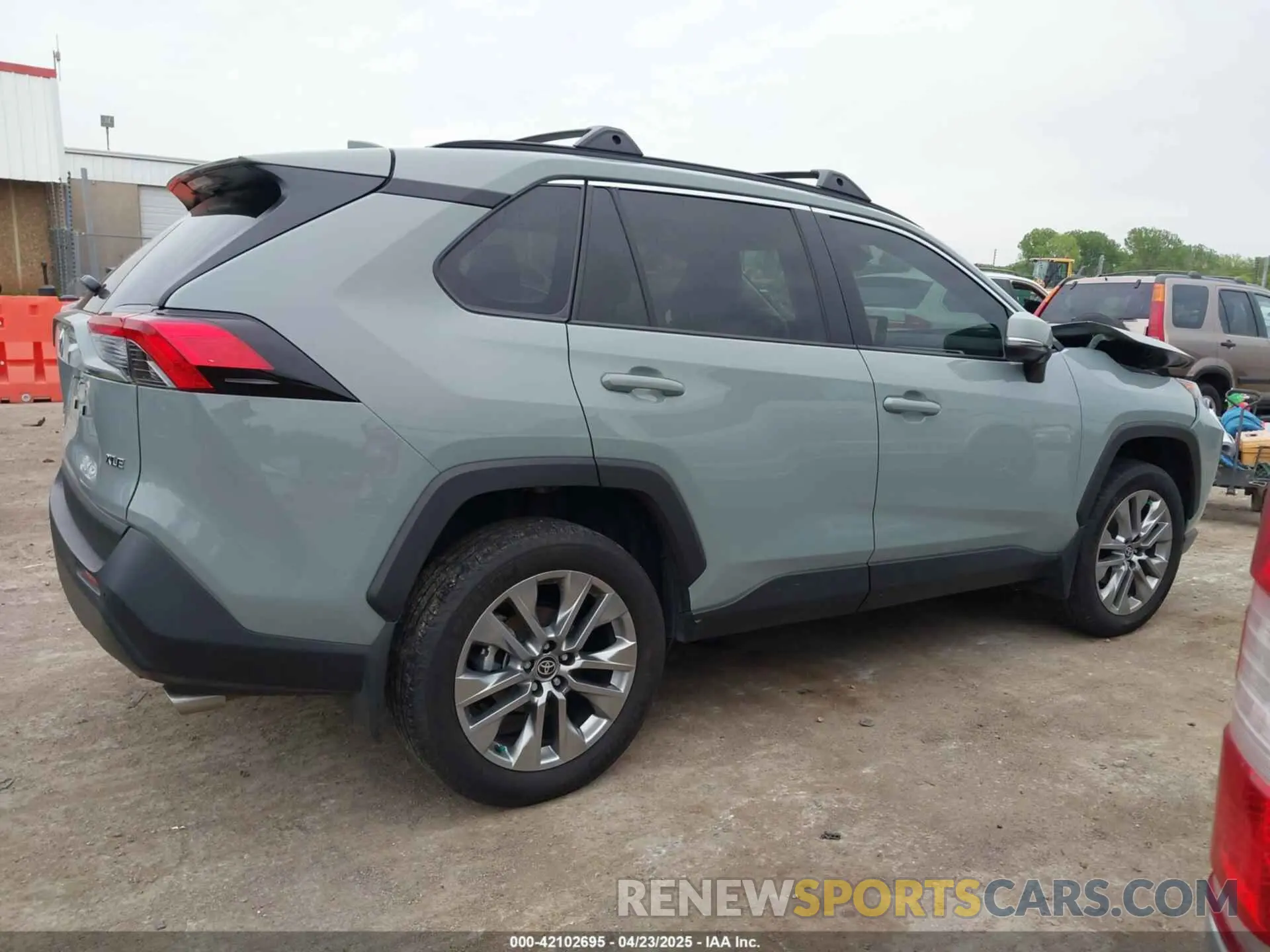 13 Фотография поврежденного автомобиля 2T3C1RFV7PW258622 TOYOTA RAV4 2023
