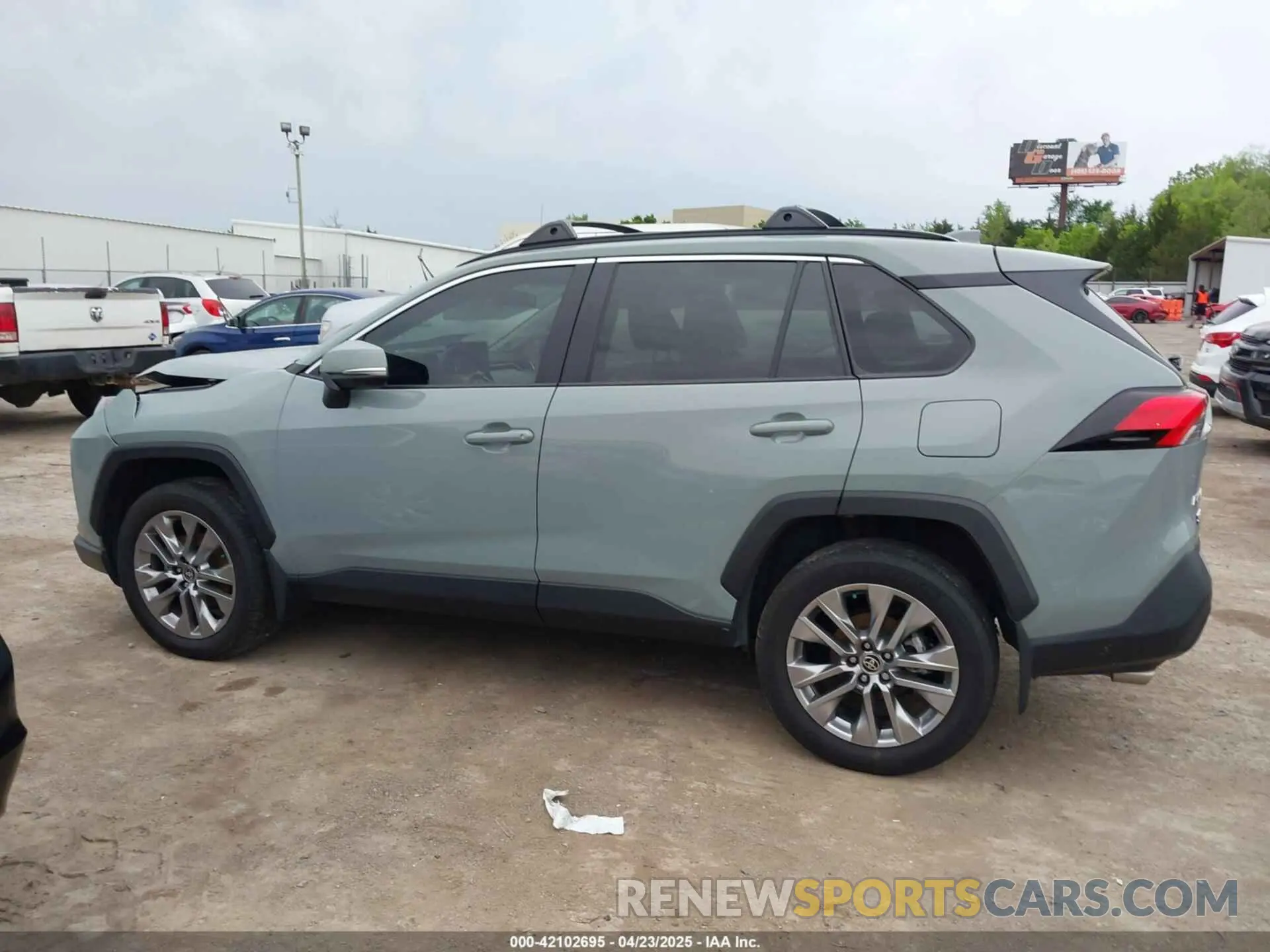 14 Фотография поврежденного автомобиля 2T3C1RFV7PW258622 TOYOTA RAV4 2023