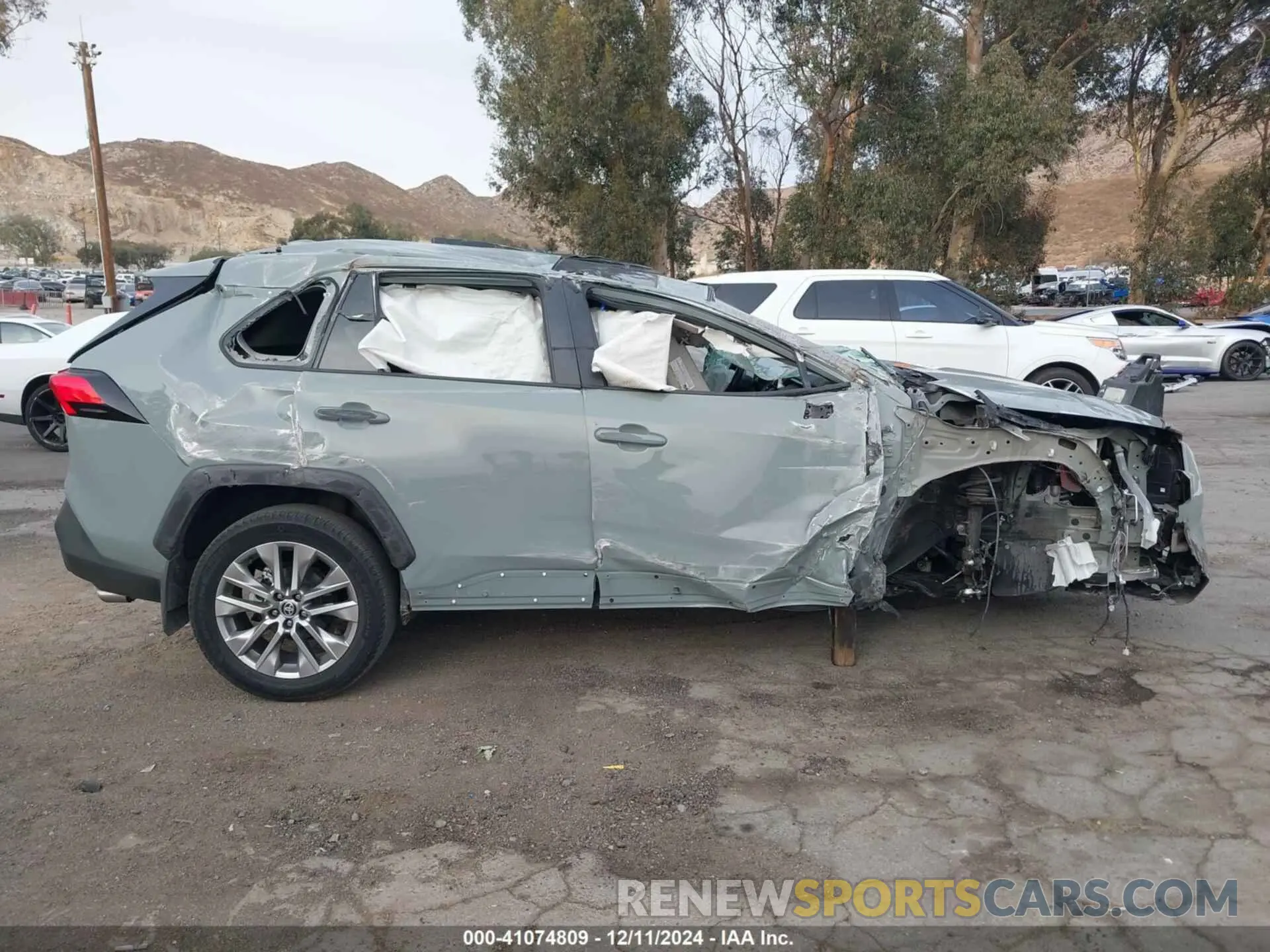 12 Photograph of a damaged car 2T3C1RFV7PW270866 TOYOTA RAV4 2023