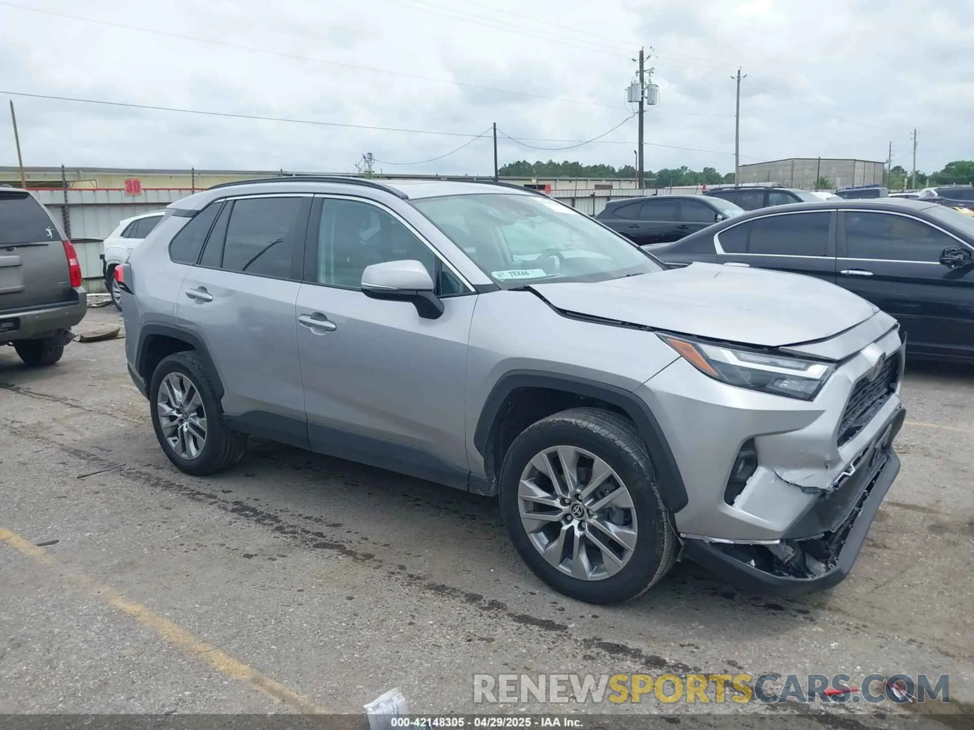 1 Photograph of a damaged car 2T3C1RFV8PW278717 TOYOTA RAV4 2023
