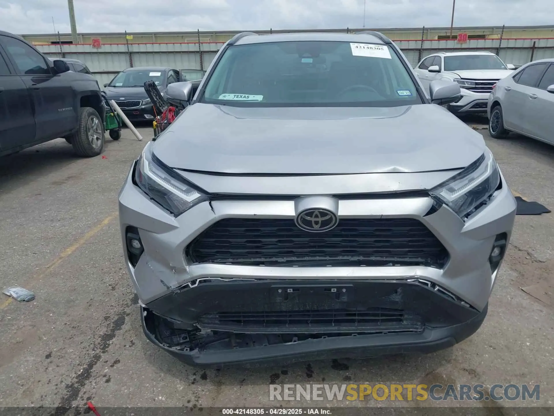 12 Photograph of a damaged car 2T3C1RFV8PW278717 TOYOTA RAV4 2023