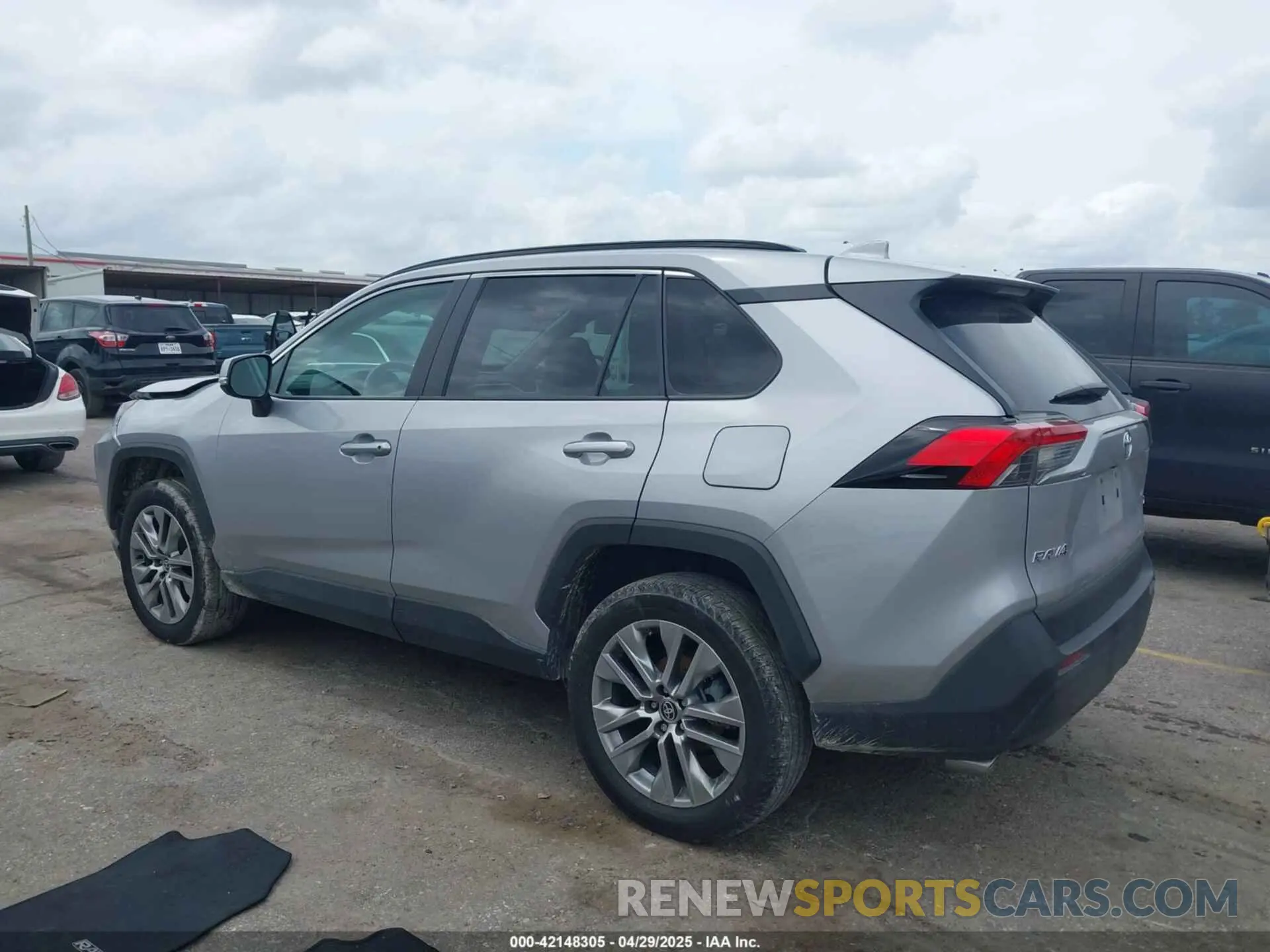 3 Photograph of a damaged car 2T3C1RFV8PW278717 TOYOTA RAV4 2023