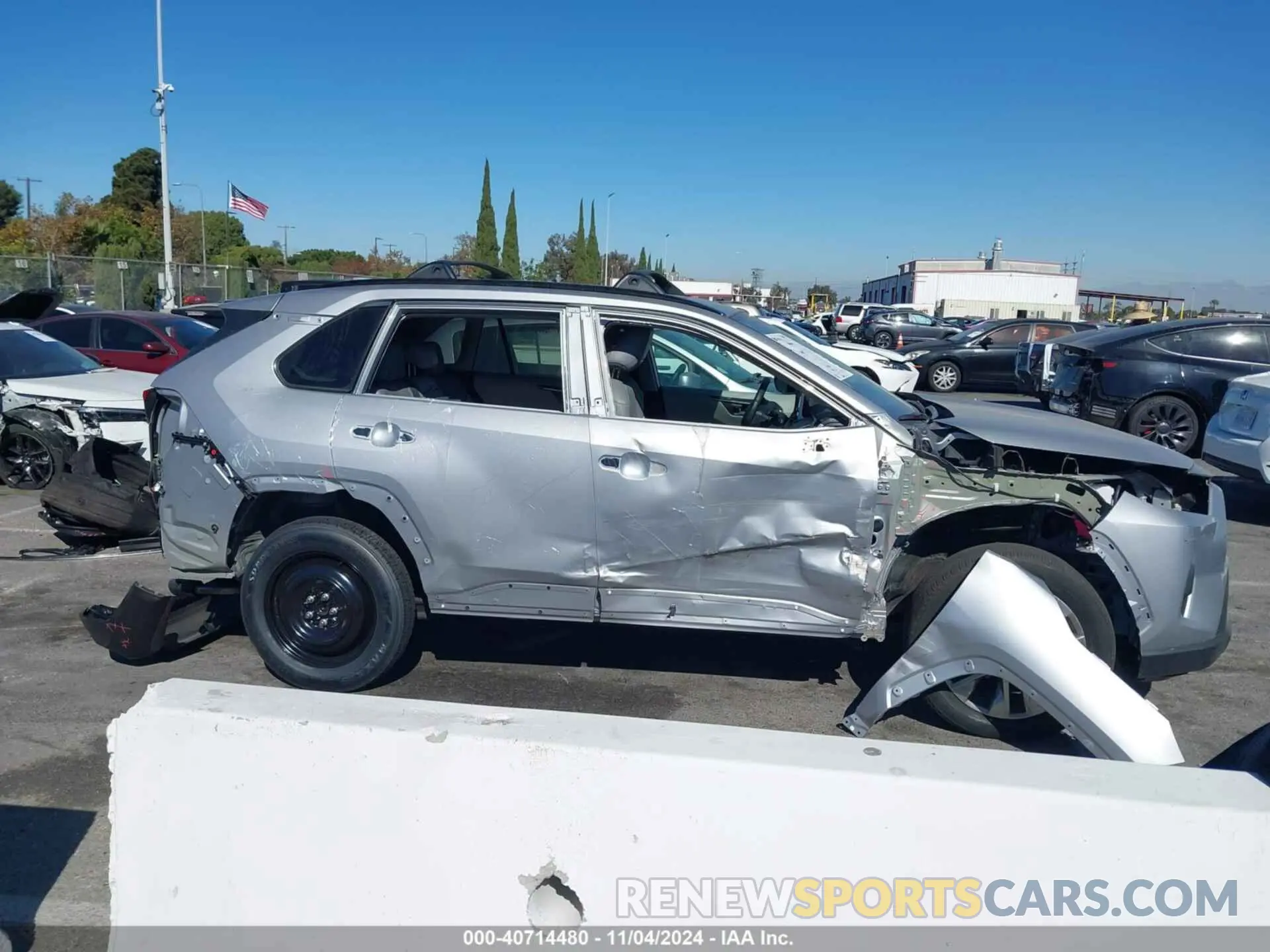 14 Photograph of a damaged car 2T3C1RFV8PW281147 TOYOTA RAV4 2023