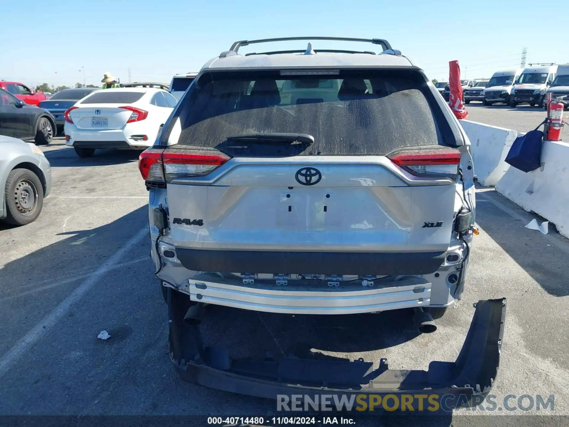 17 Photograph of a damaged car 2T3C1RFV8PW281147 TOYOTA RAV4 2023