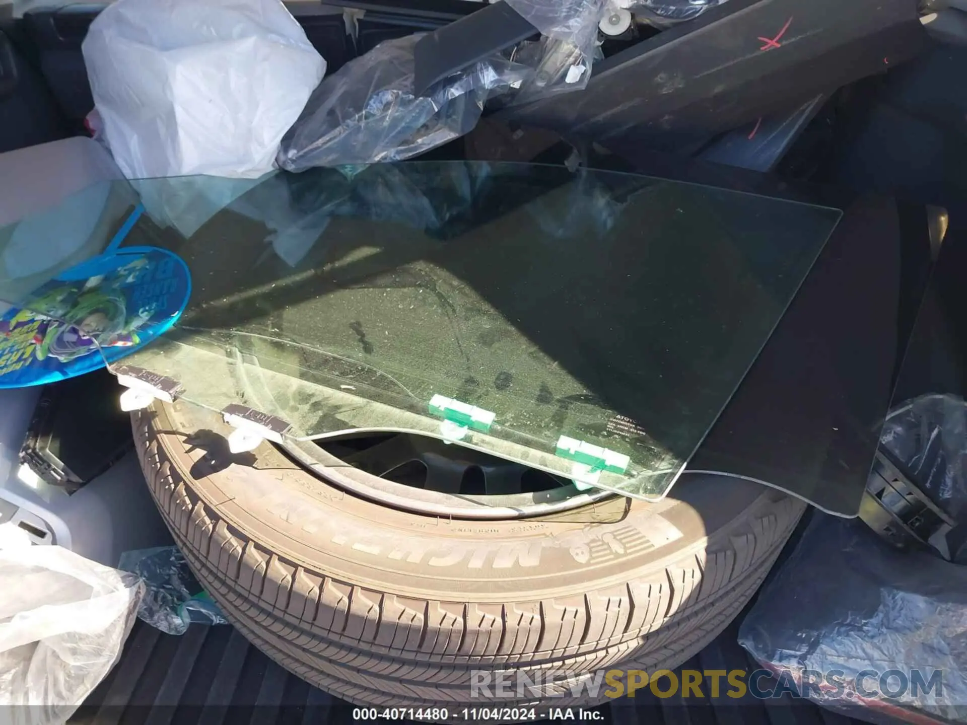 18 Photograph of a damaged car 2T3C1RFV8PW281147 TOYOTA RAV4 2023