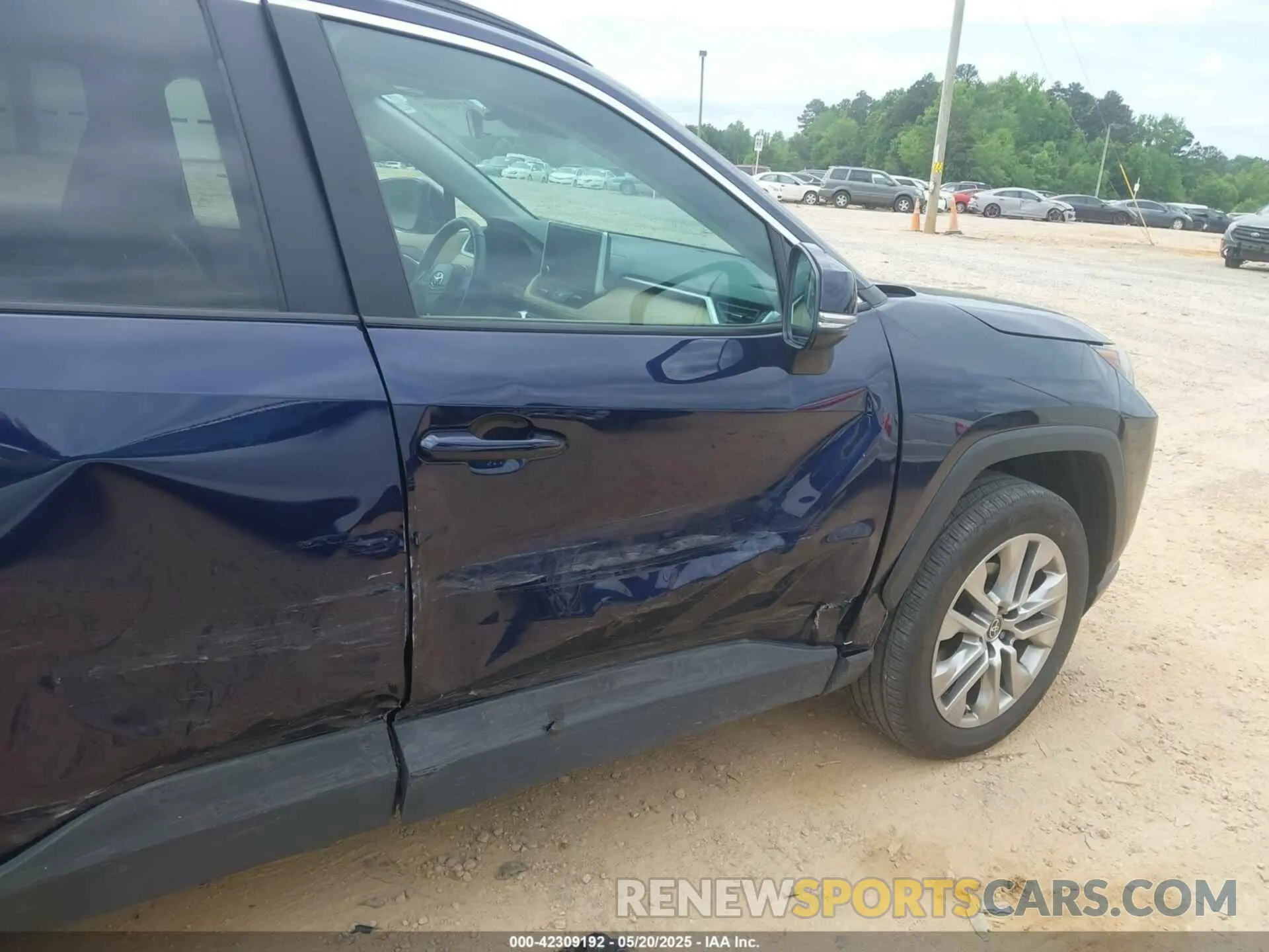 18 Photograph of a damaged car 2T3C1RFV9PW288866 TOYOTA RAV4 2023