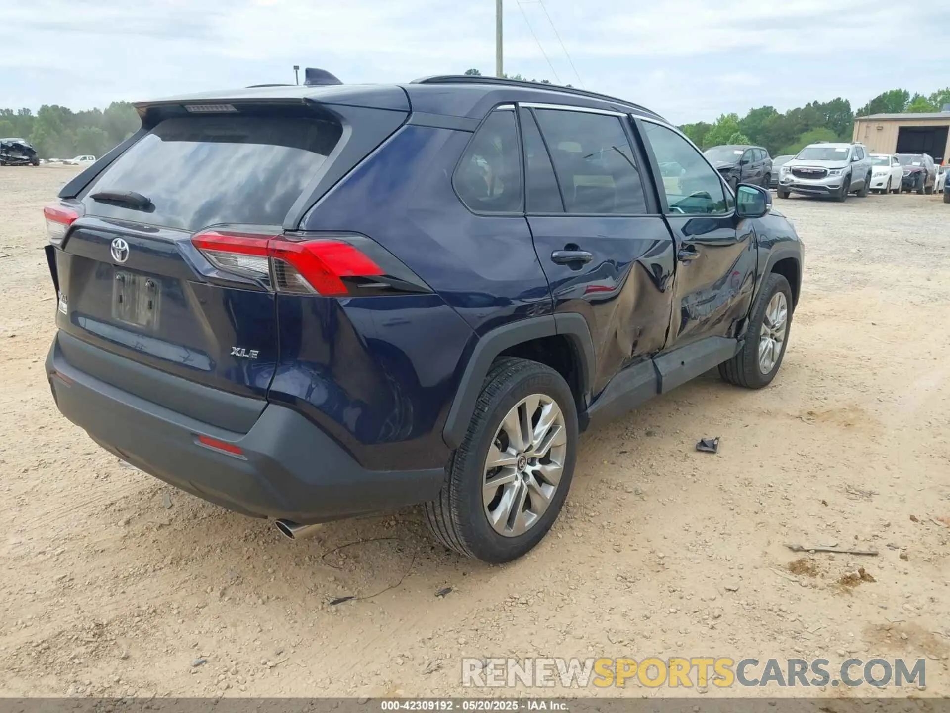4 Photograph of a damaged car 2T3C1RFV9PW288866 TOYOTA RAV4 2023
