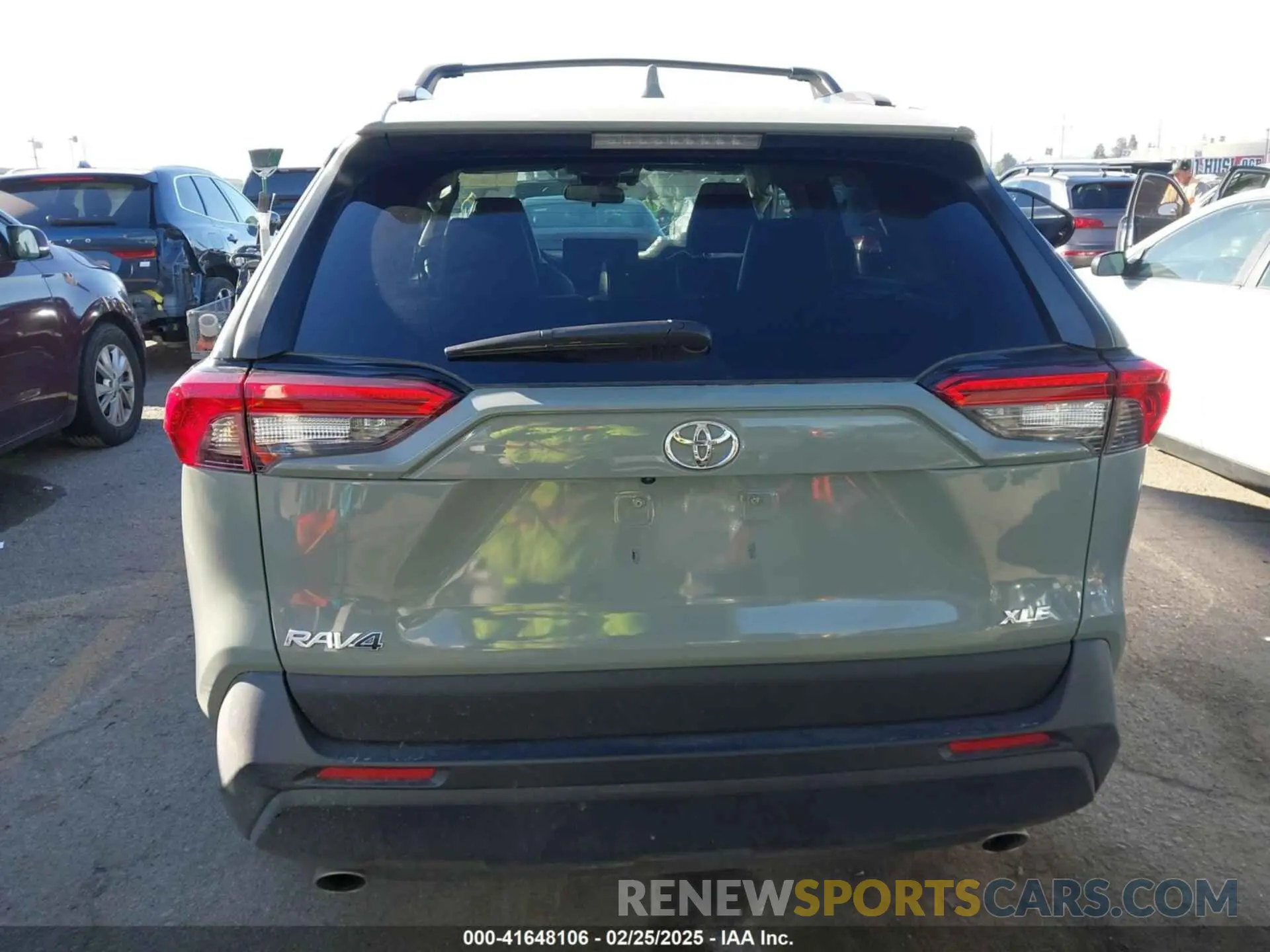16 Photograph of a damaged car 2T3C1RFV9PW290598 TOYOTA RAV4 2023