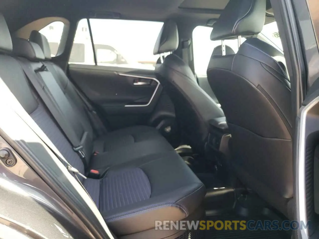 10 Фотография поврежденного автомобиля 2T3E6RFV3PW039800 TOYOTA RAV4 2023