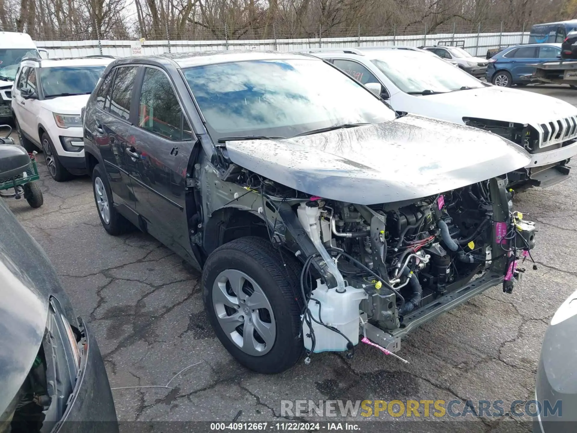 1 Photograph of a damaged car 2T3F1RFV0PC362982 TOYOTA RAV4 2023