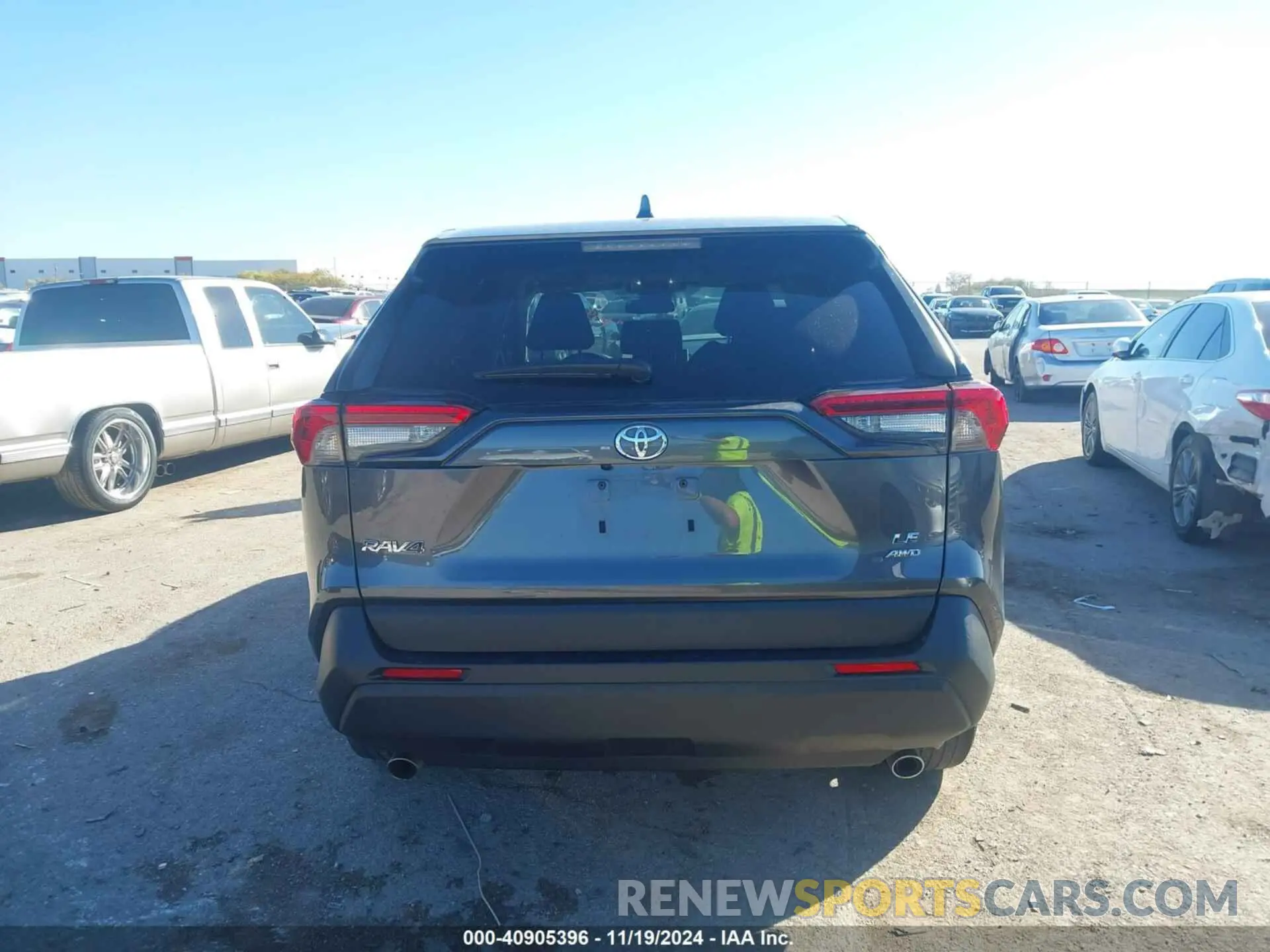 16 Photograph of a damaged car 2T3F1RFV1PC374896 TOYOTA RAV4 2023