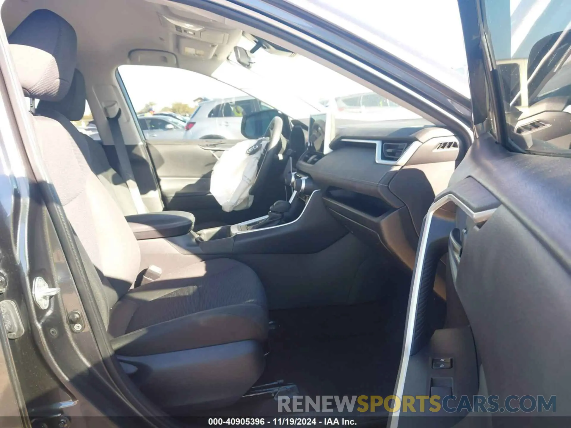 5 Photograph of a damaged car 2T3F1RFV1PC374896 TOYOTA RAV4 2023