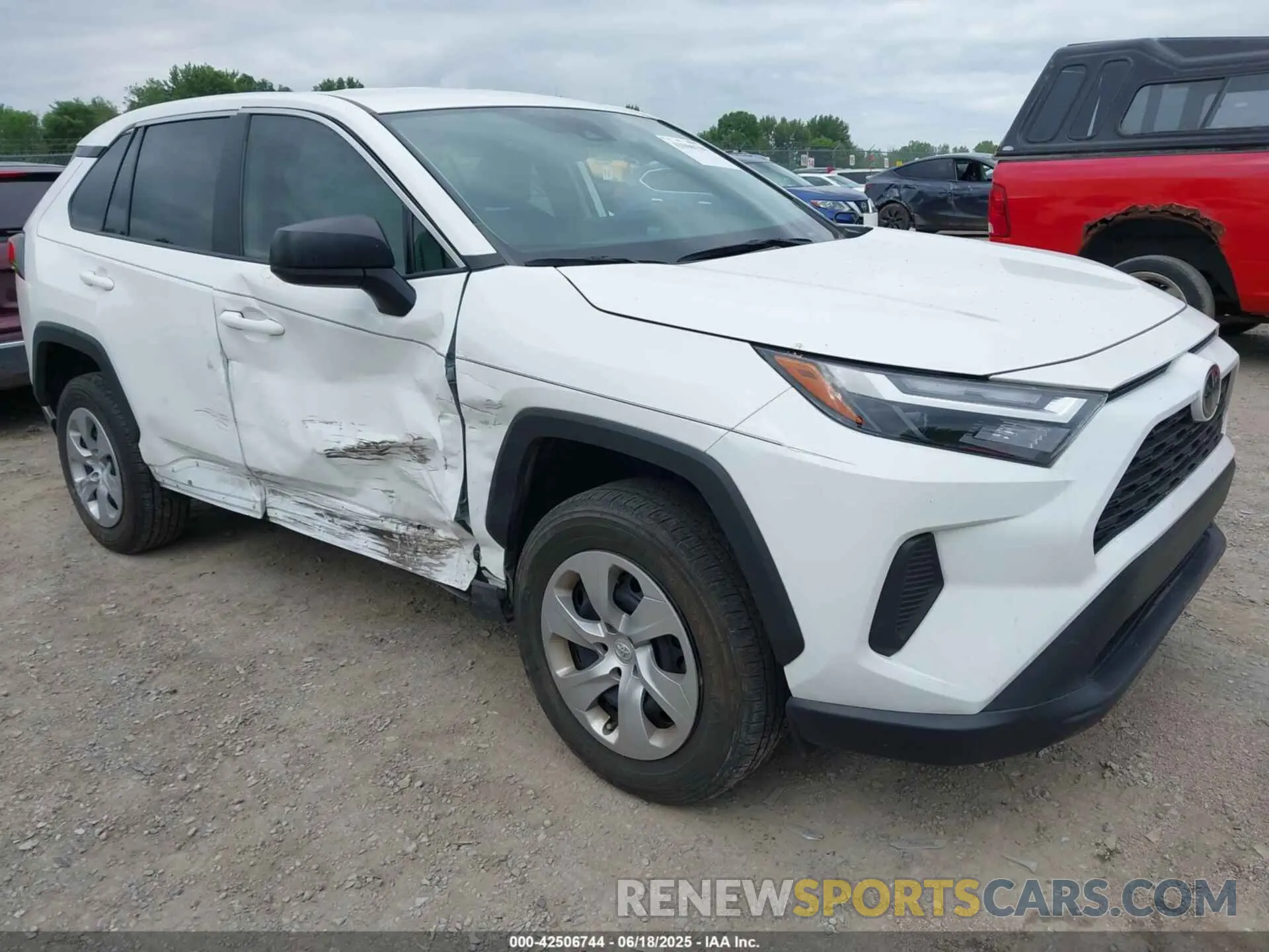 1 Фотография поврежденного автомобиля 2T3F1RFV1PW350337 TOYOTA RAV4 2023