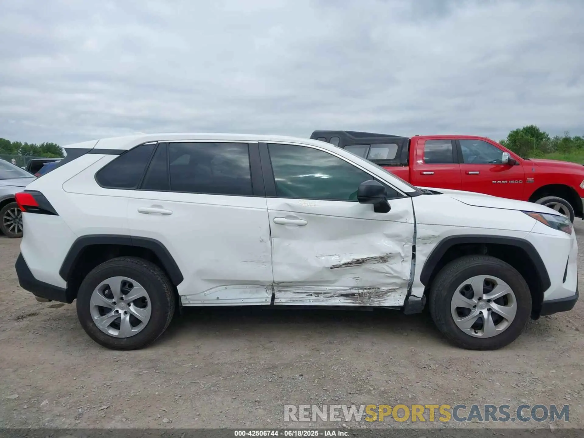 14 Фотография поврежденного автомобиля 2T3F1RFV1PW350337 TOYOTA RAV4 2023