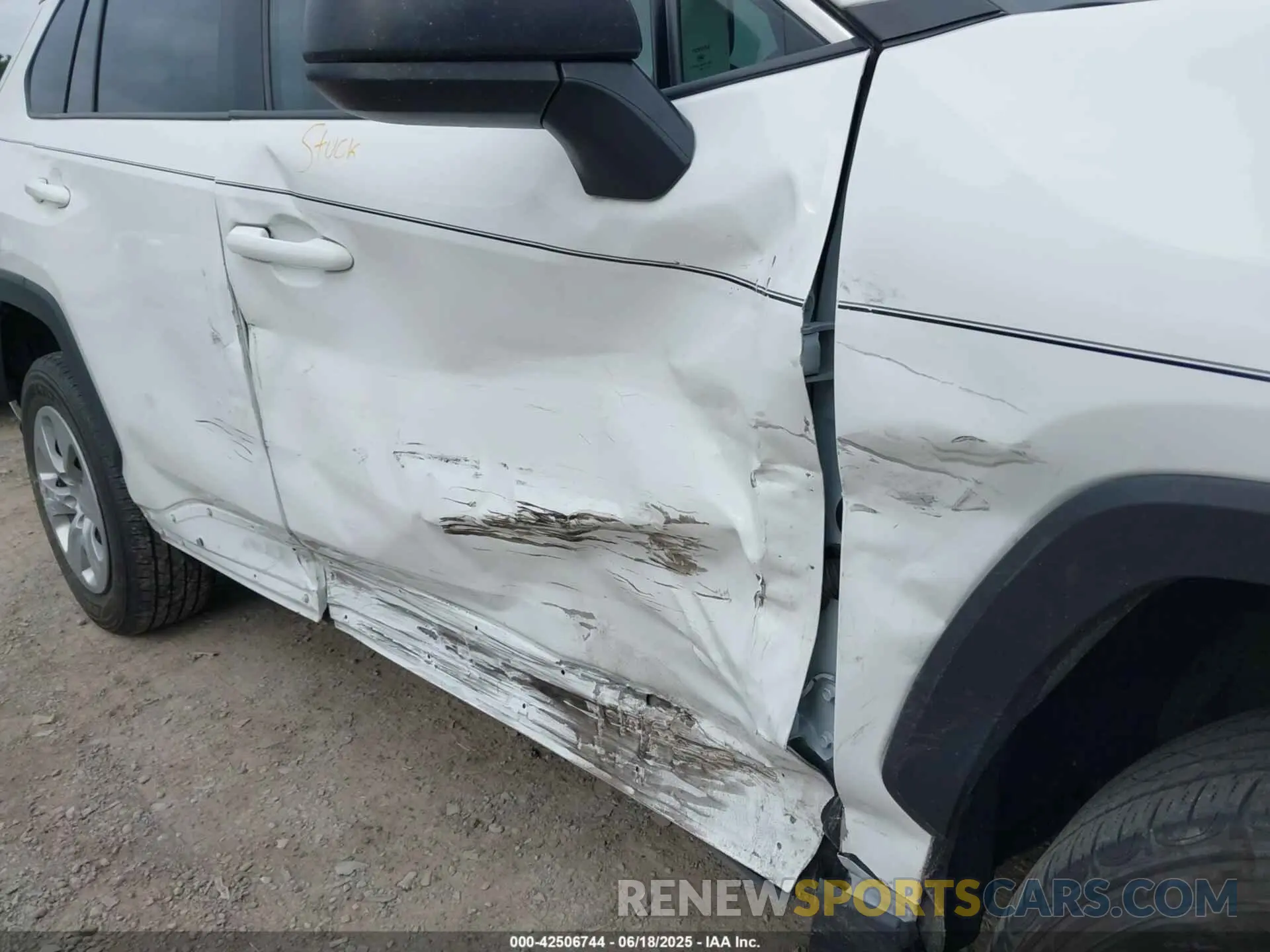 6 Фотография поврежденного автомобиля 2T3F1RFV1PW350337 TOYOTA RAV4 2023